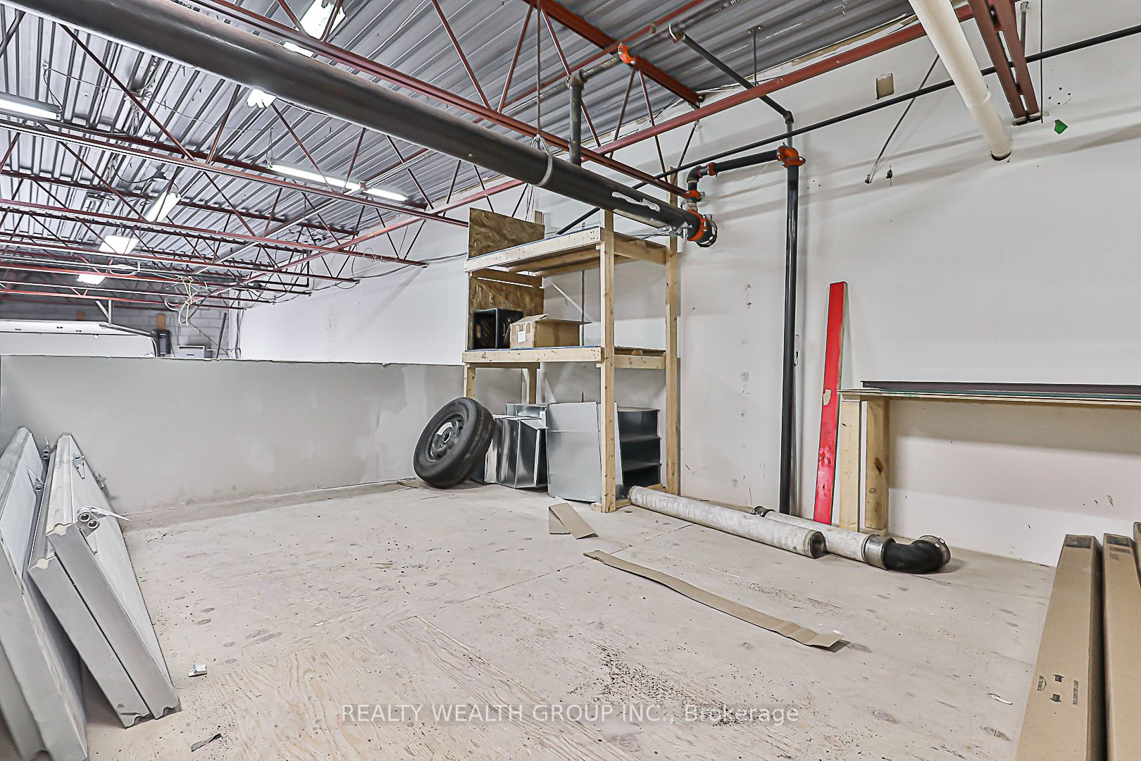 #b26 - 2370 Midland Avenue Property Photo 18