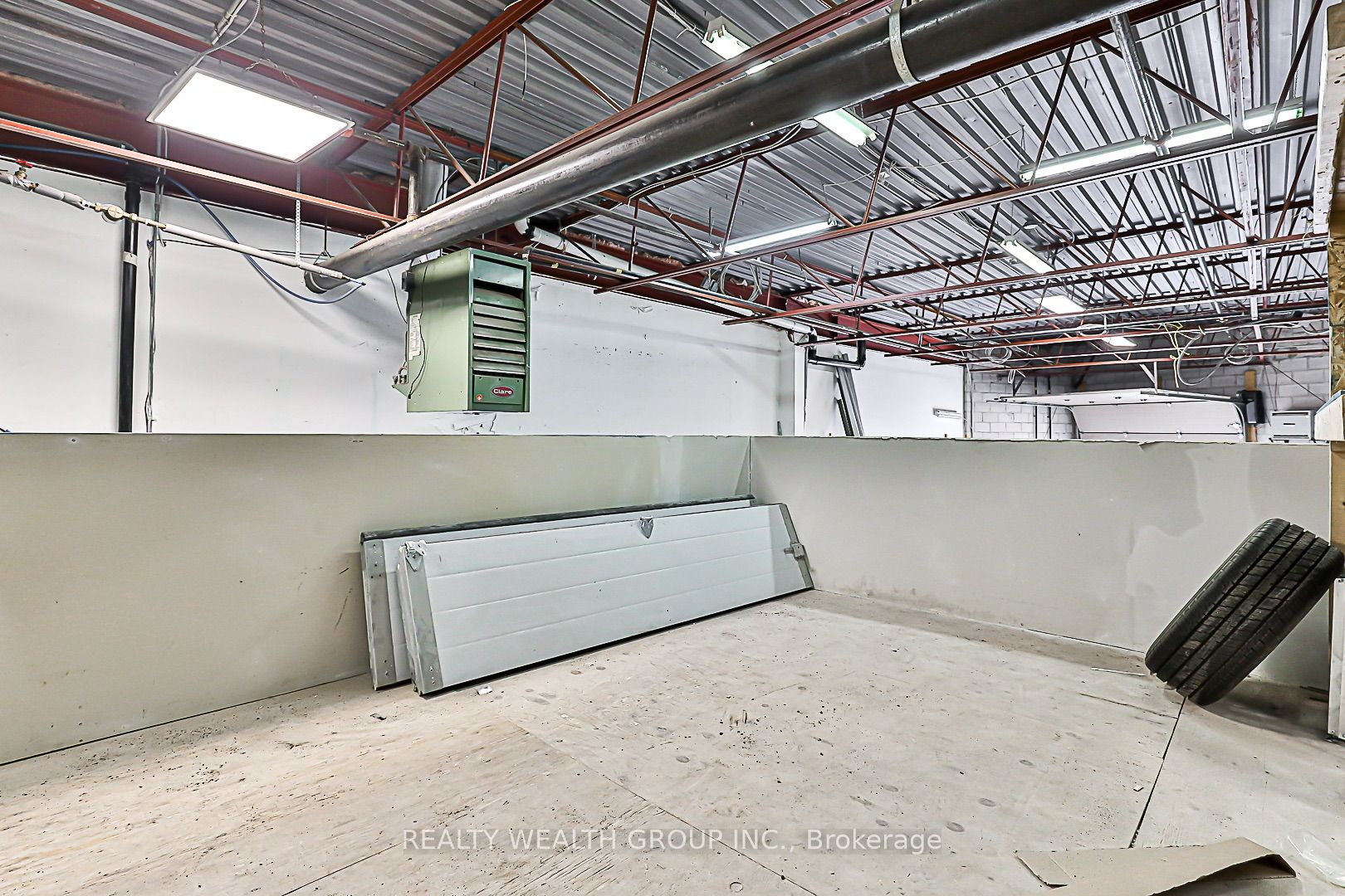 #b26 - 2370 Midland Avenue Property Photo 19