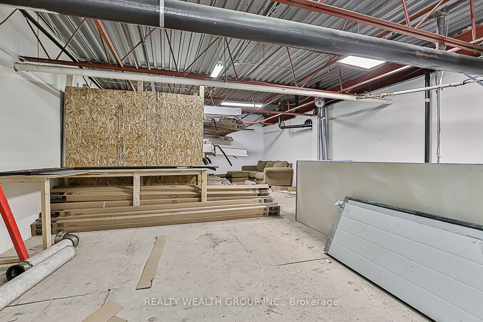 #b26 - 2370 Midland Avenue Property Photo 20