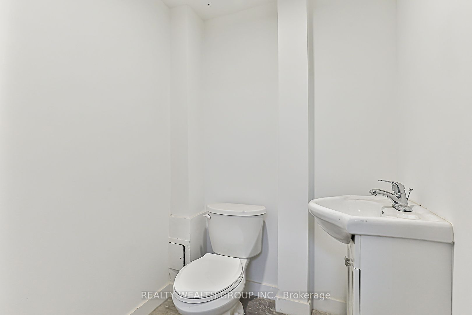 #b26 - 2370 Midland Avenue Property Photo 27