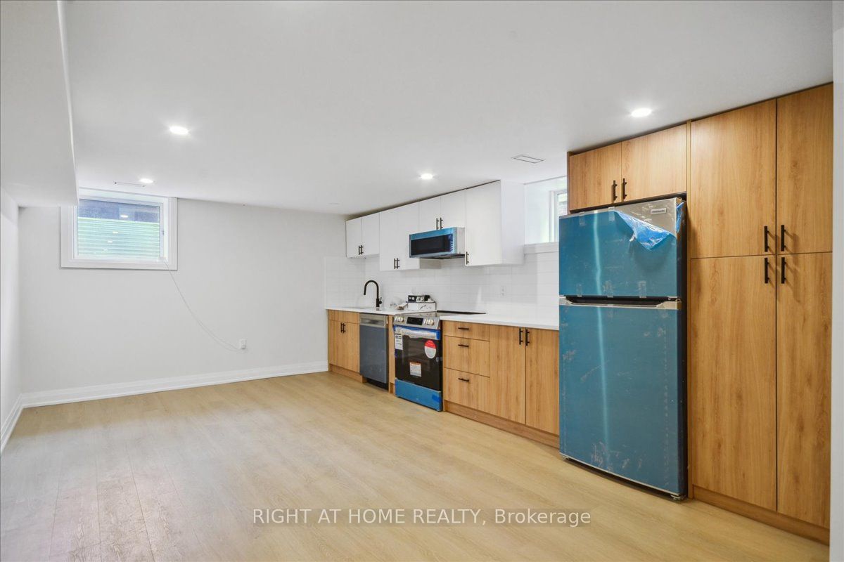 131 Kenilworth Avenue Lower Property Photo 4