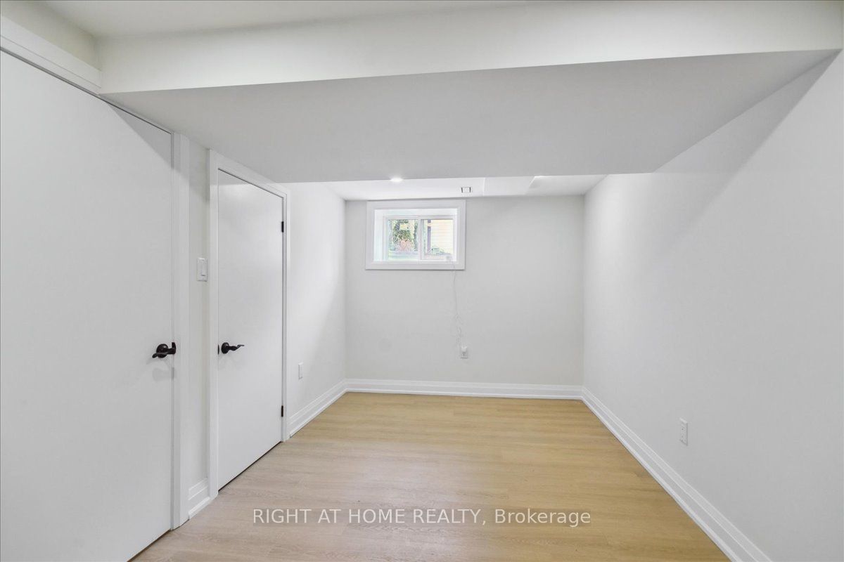 131 Kenilworth Avenue Lower Property Photo 13