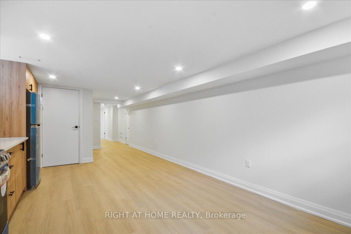 131 Kenilworth Avenue Lower Property Photo 23