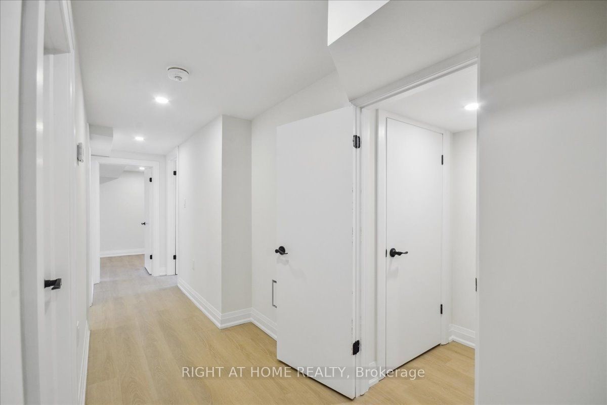 131 Kenilworth Avenue Lower Property Photo 27