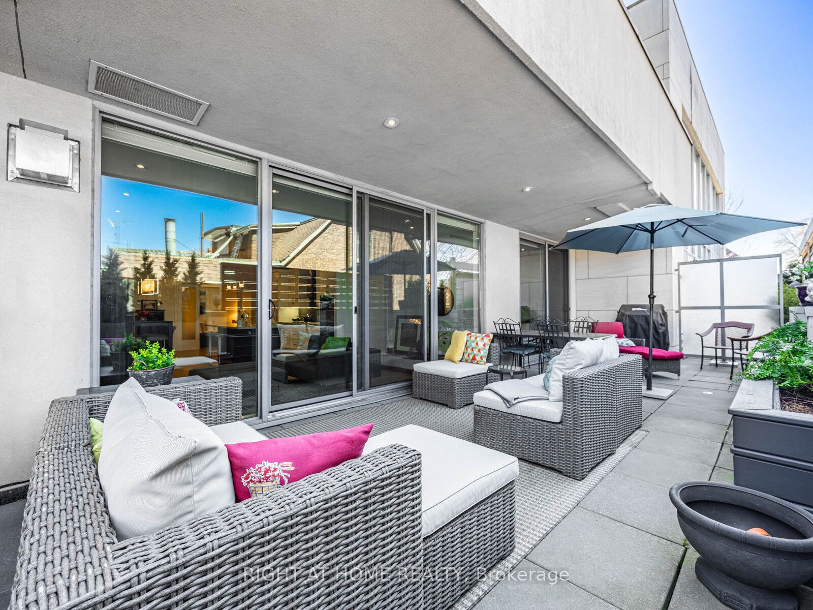 #207 - 1 Rainsford Road Property Photo