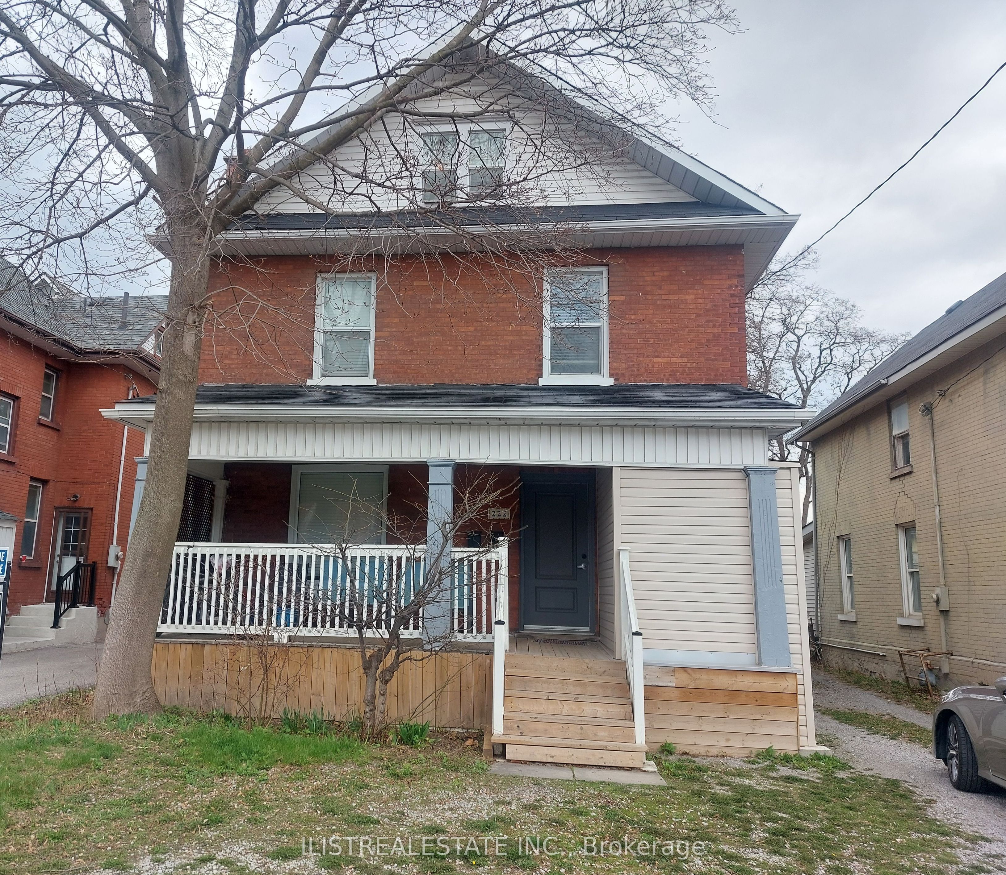 222 Athol Street E Property Photo 1