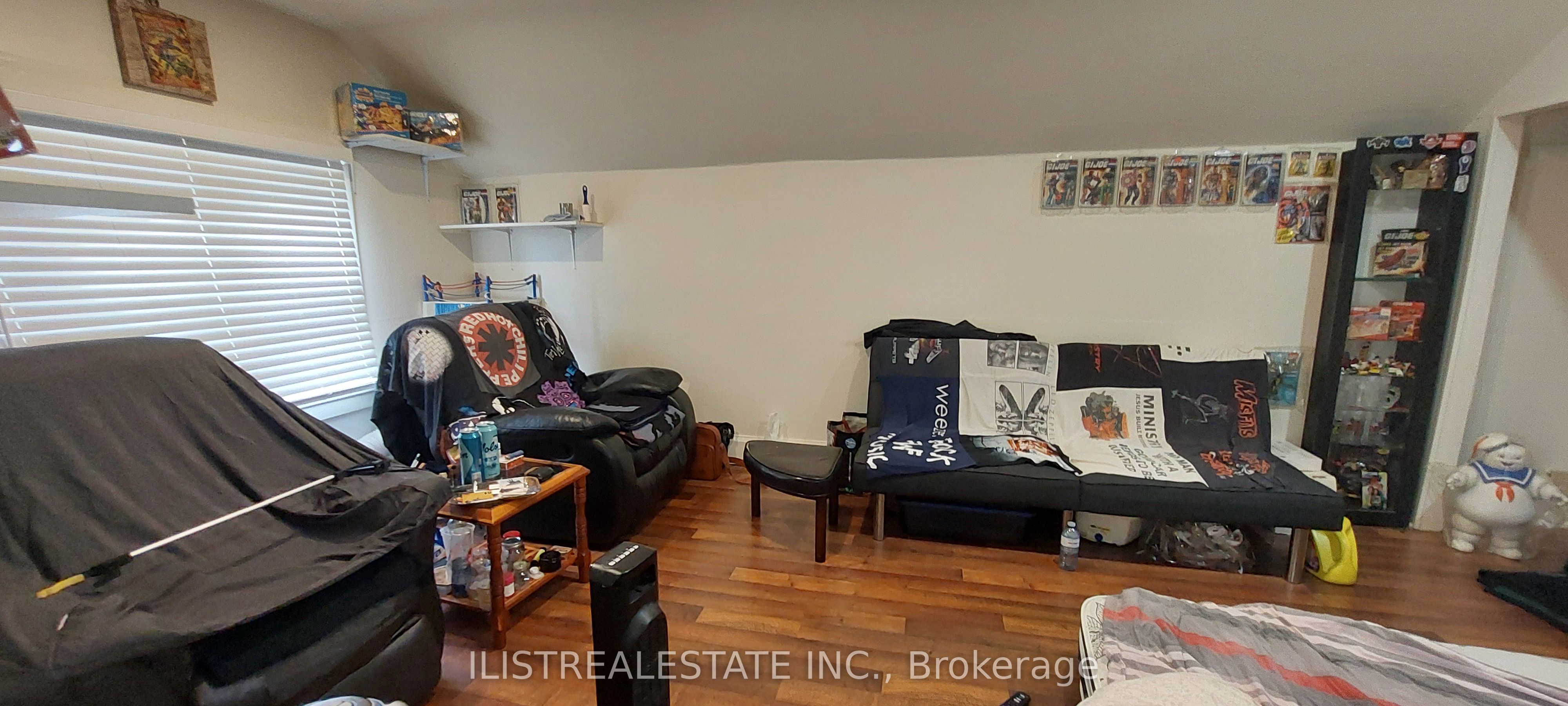 222 Athol Street E Property Photo 13