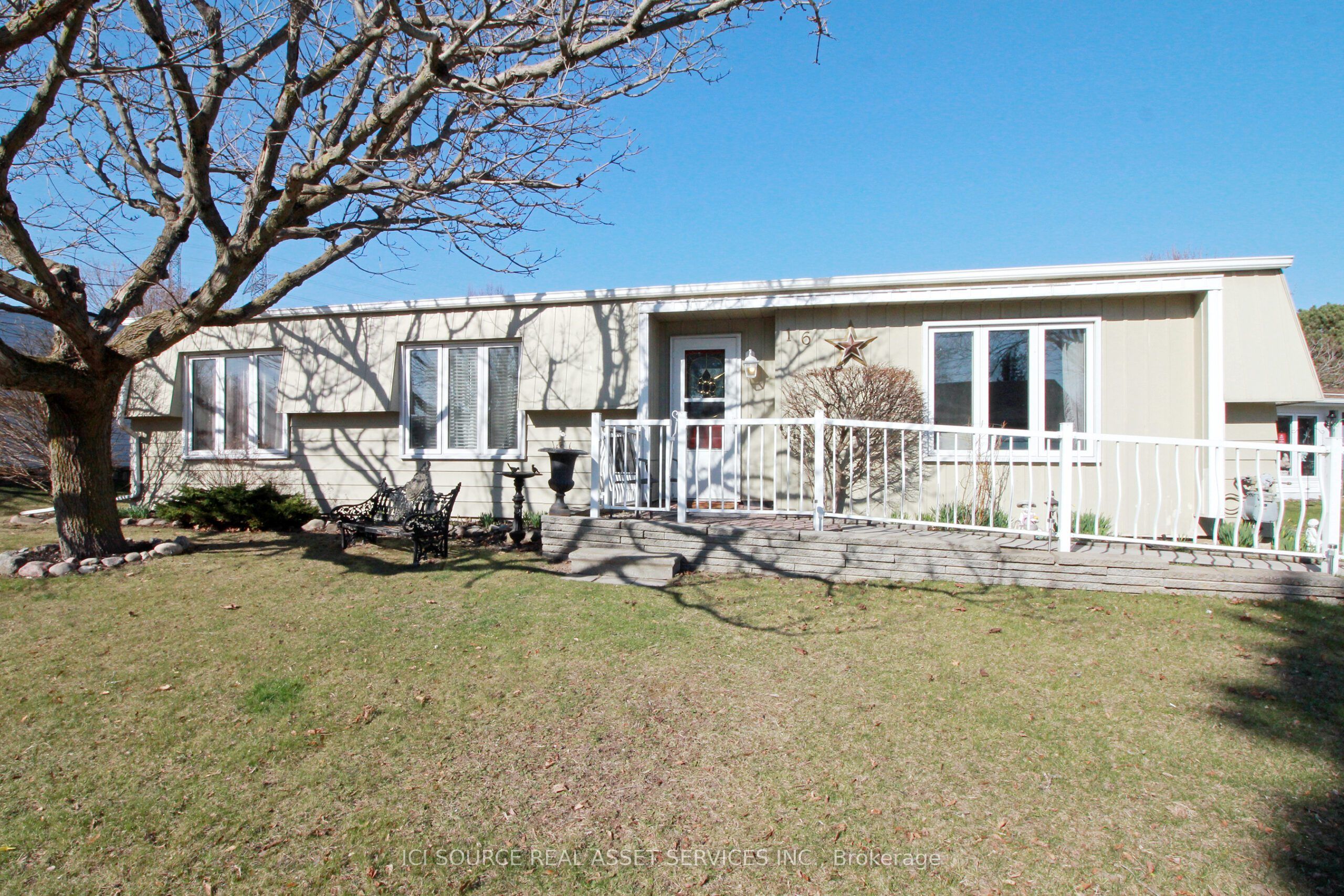 16 Wheelhouse Drive Property Photo 1