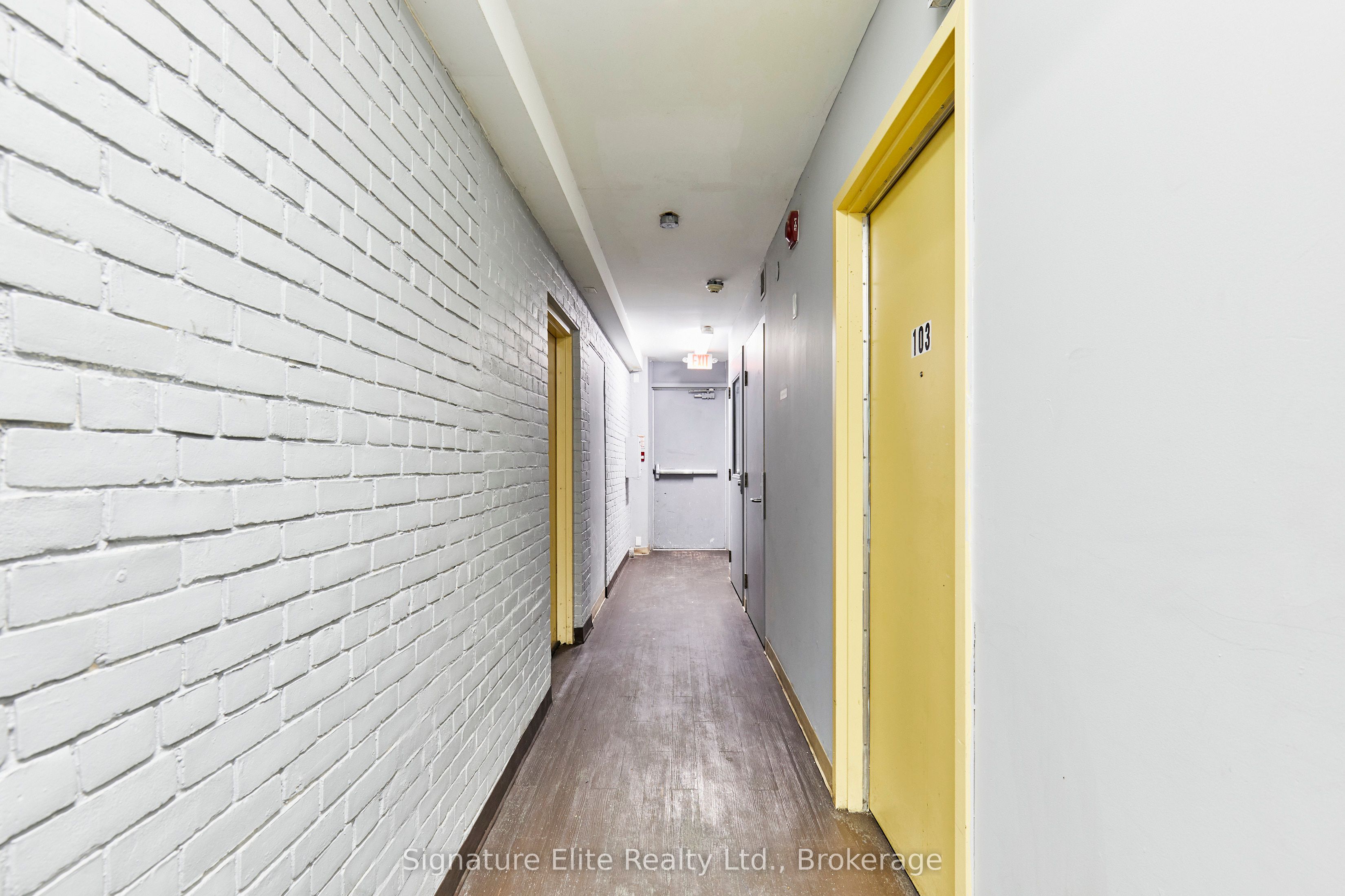 280 Woodfield Road Property Photo 11