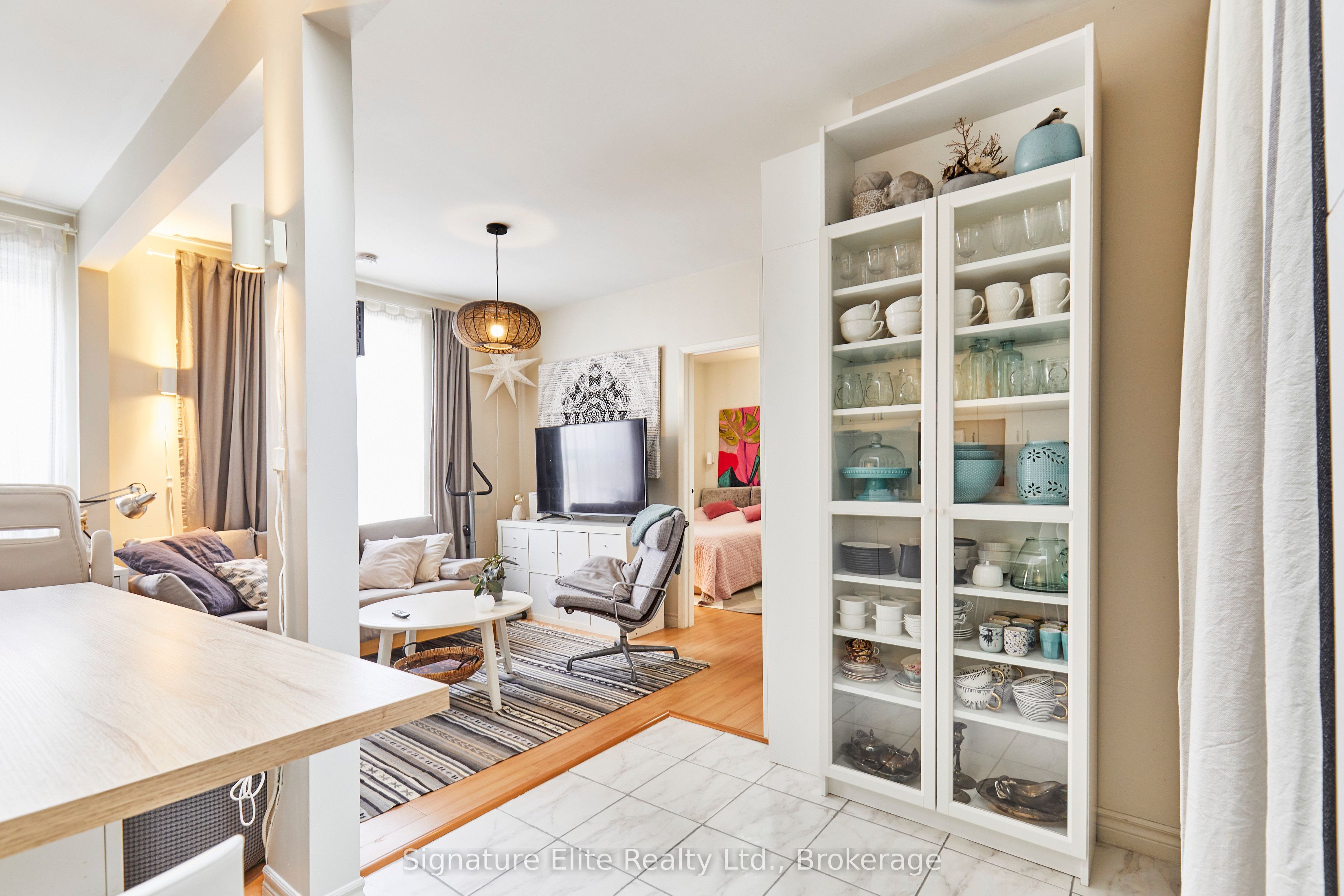 280 Woodfield Road Property Photo 15