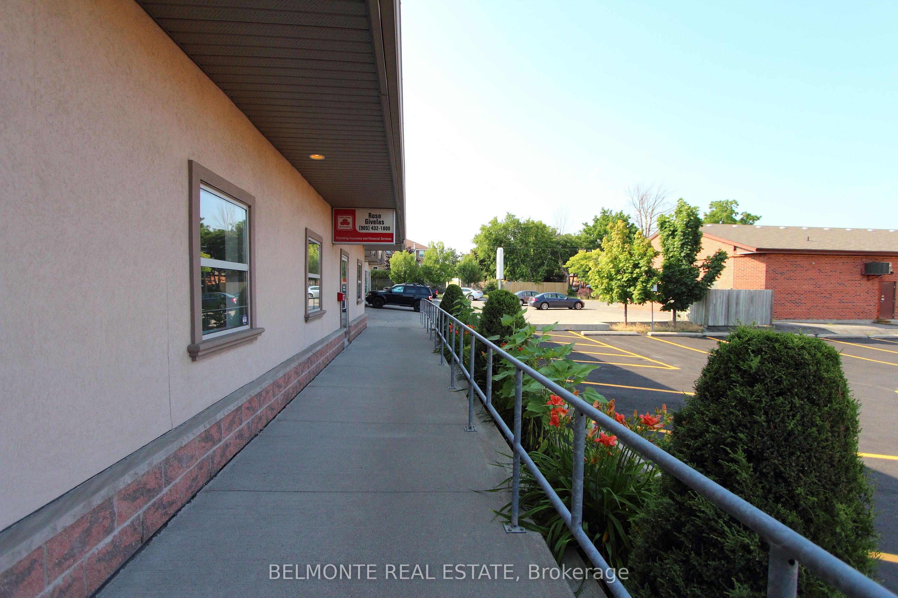#202 - 378 King Street Property Photo 12