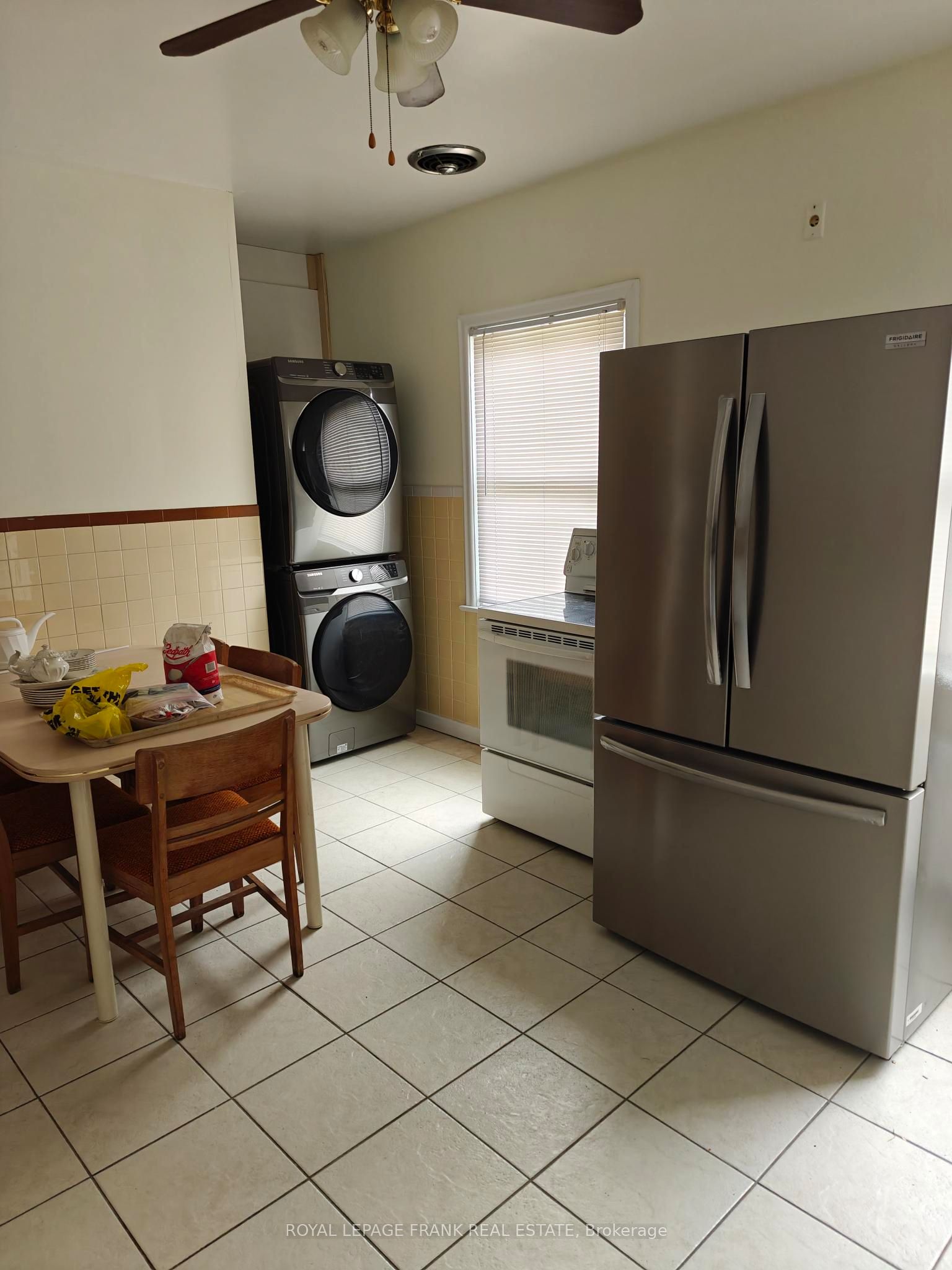 374 Central Park Boulevard S Room #4 Property Photo 13