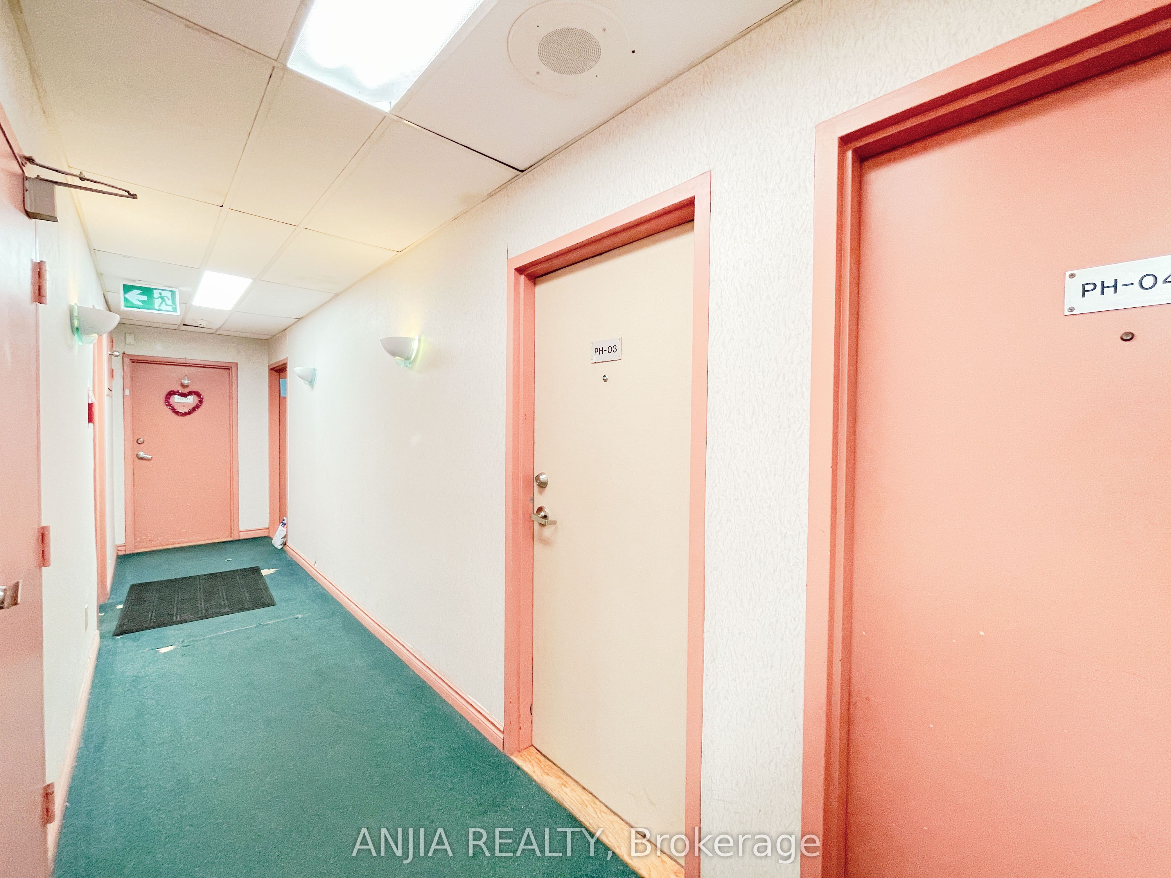 15 Sewells Road Ph3 Property Photo 8