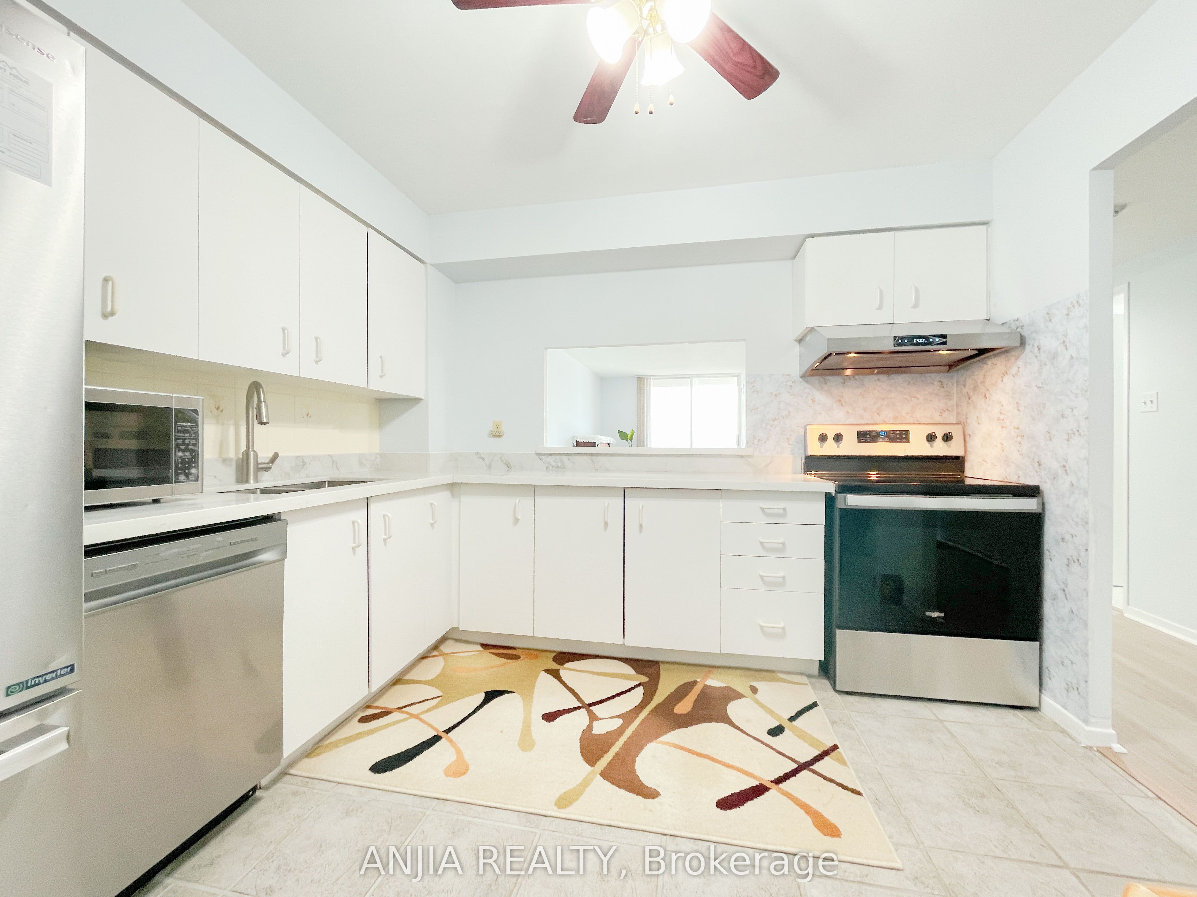 15 Sewells Road Ph3 Property Photo 19