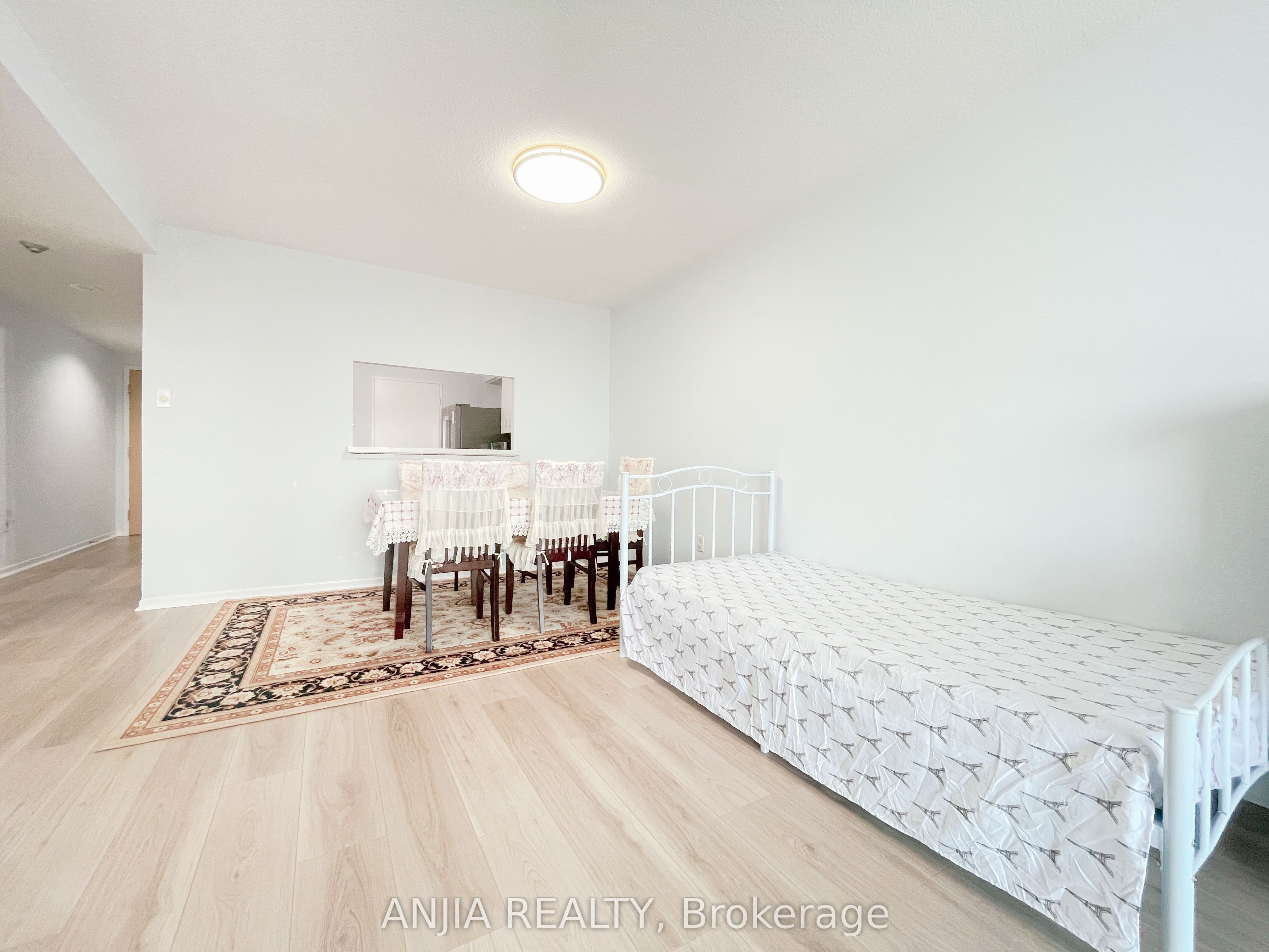 15 Sewells Road Ph3 Property Photo 29