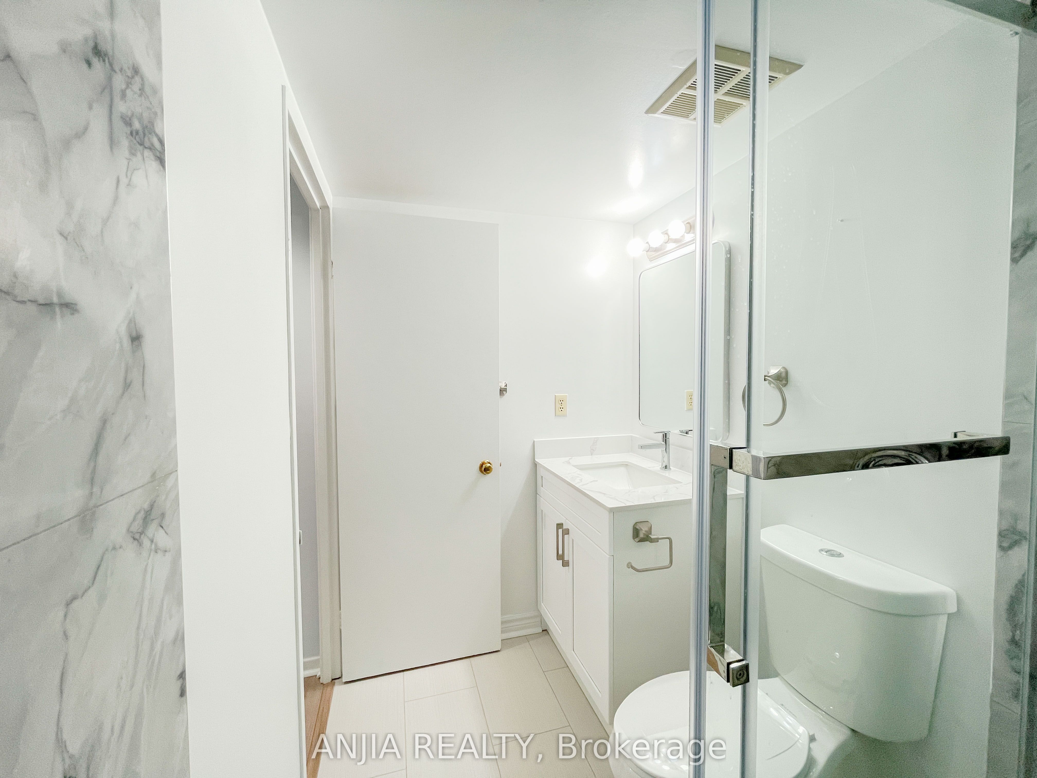 15 Sewells Road Ph3 Property Photo 38