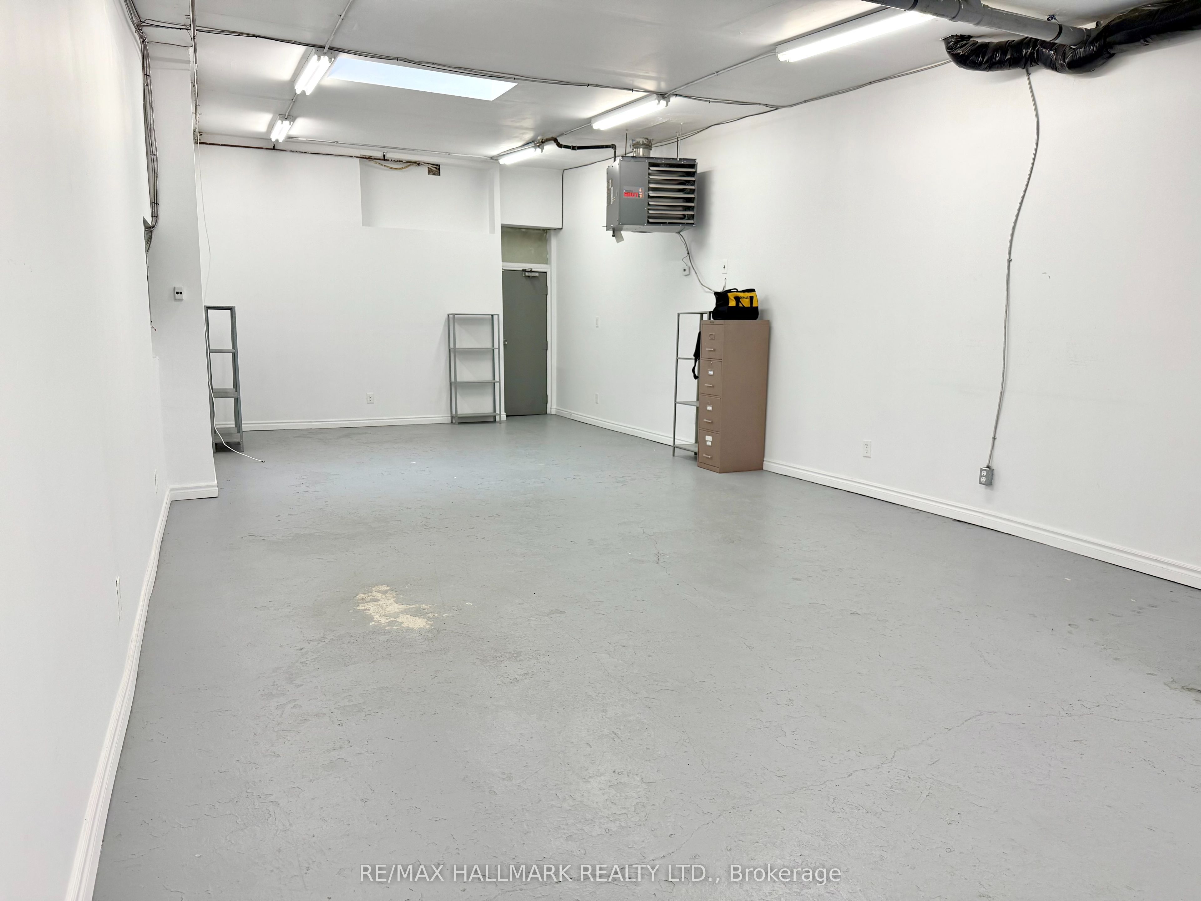 #3 - 741 Queen Street Property Photo 7