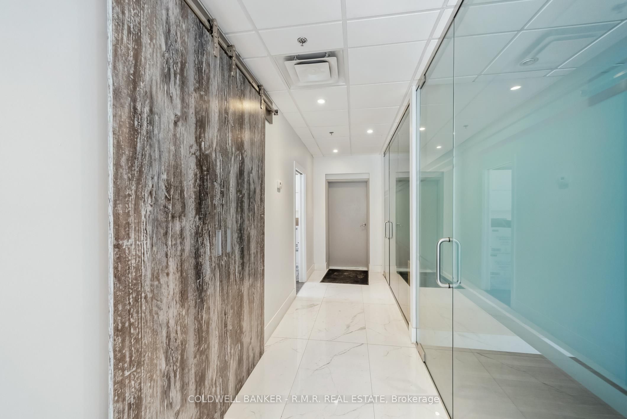 108 Industrial Drive Property Photo 19