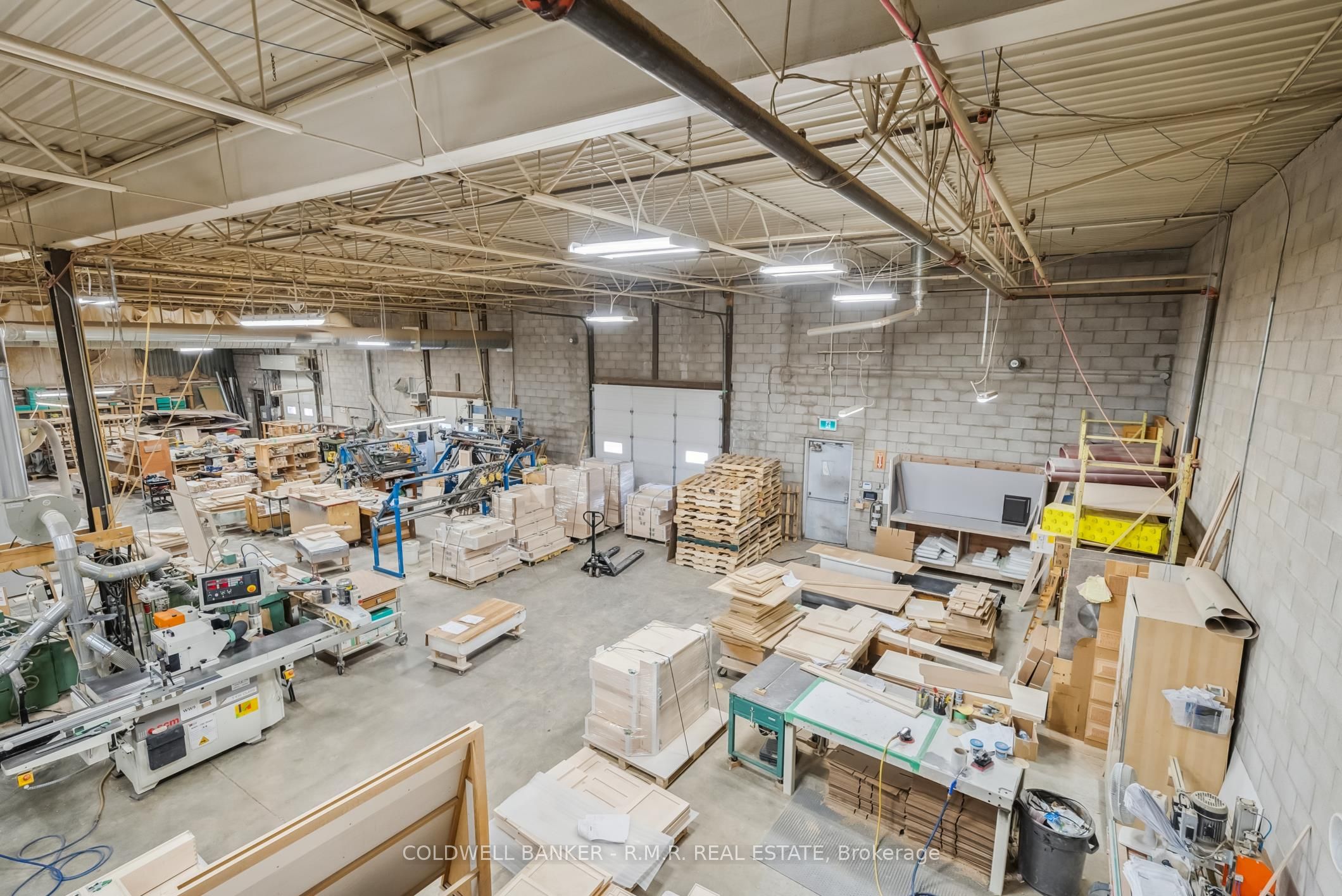 108 Industrial Drive Property Photo 24