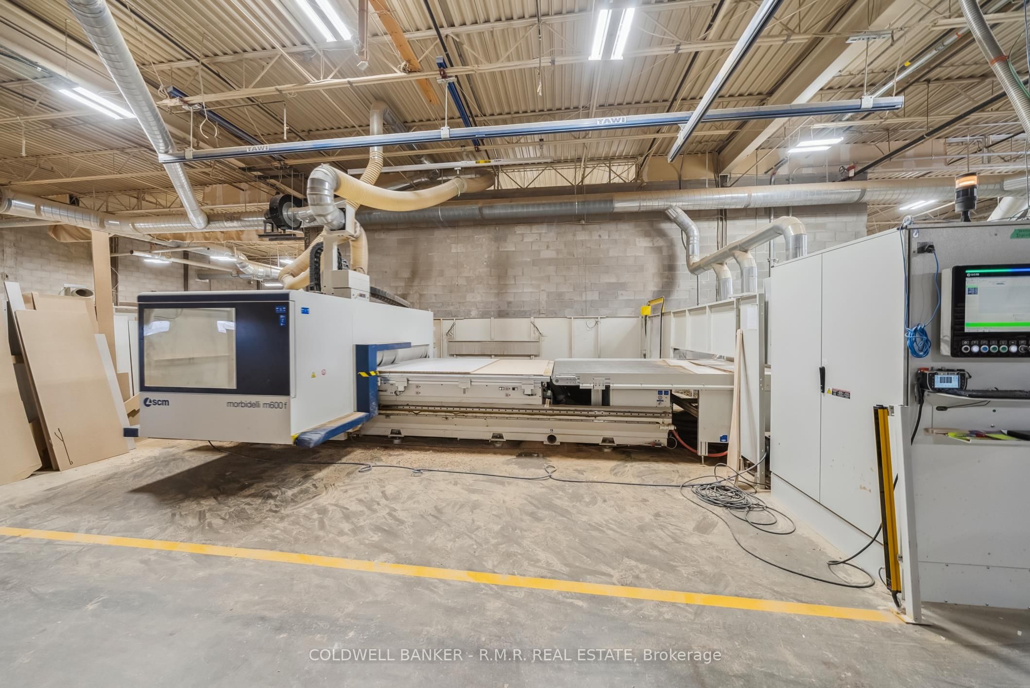 108 Industrial Drive Property Photo 31