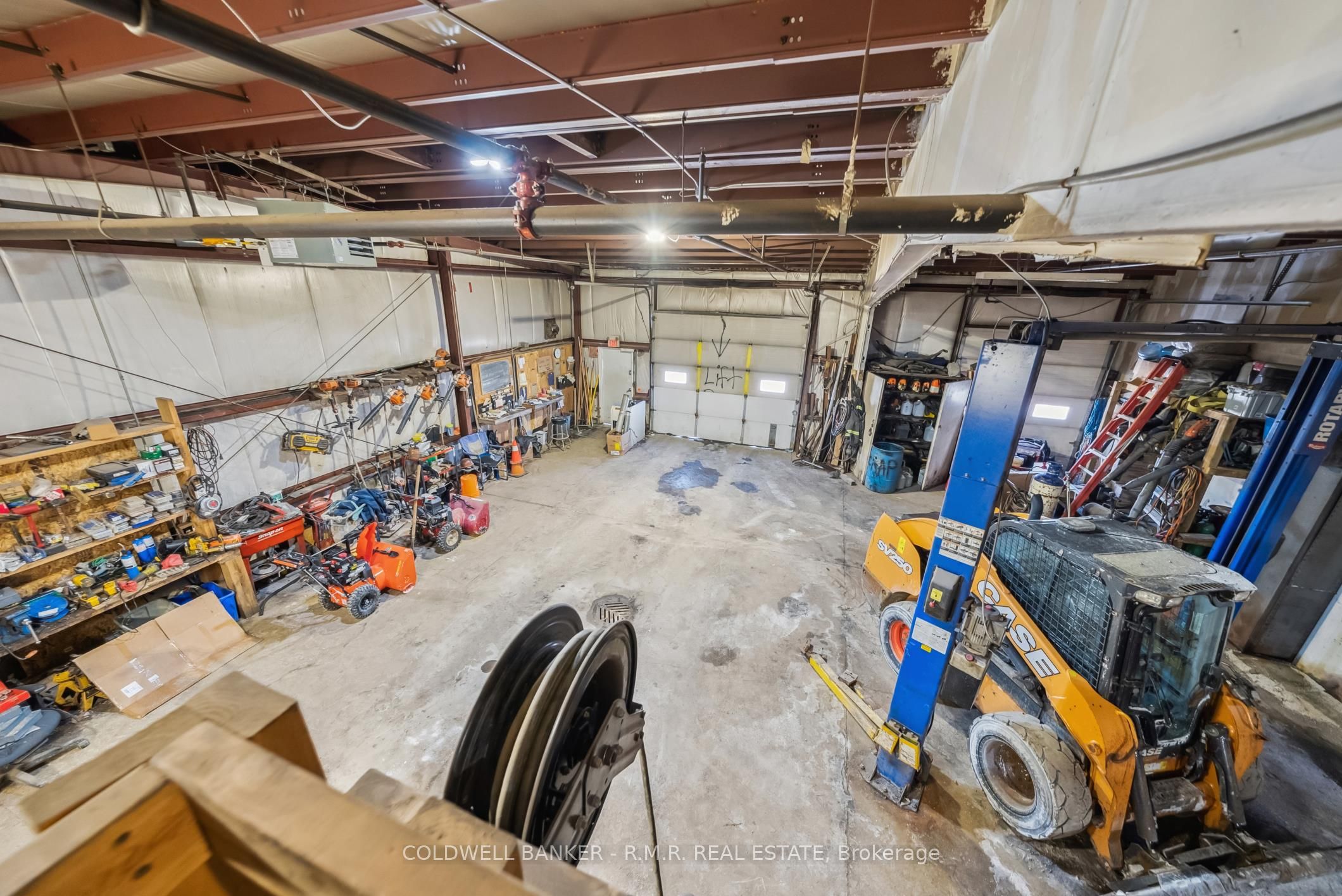 108 Industrial Drive Property Photo 37