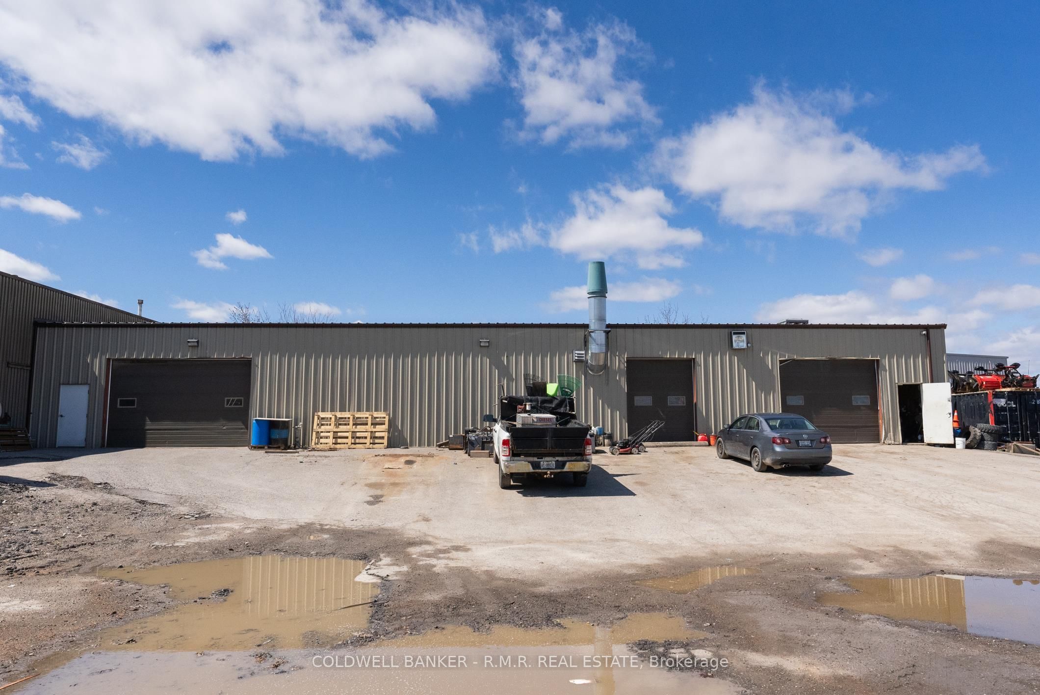 108 Industrial Drive Property Photo 41