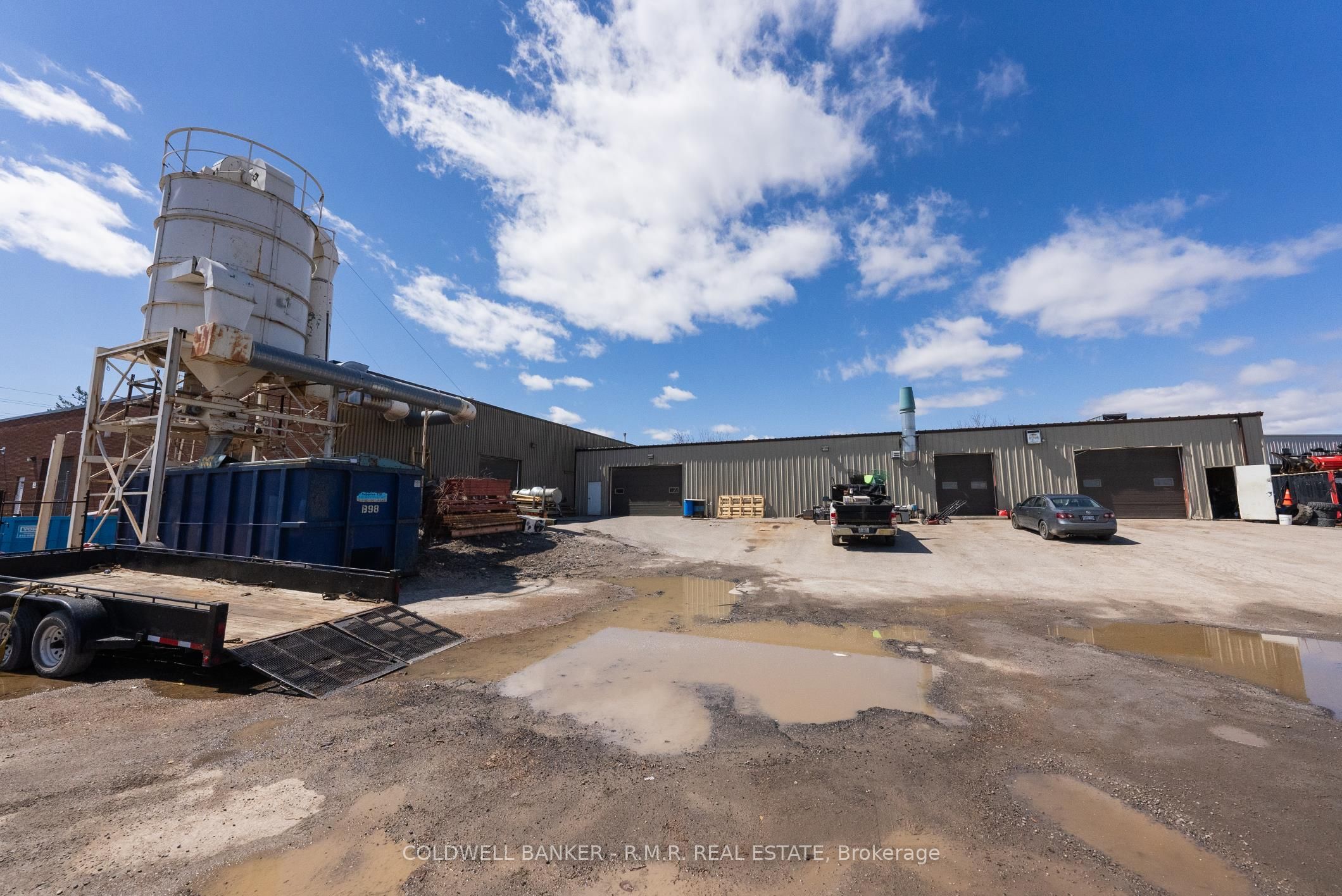 108 Industrial Drive Property Photo 45