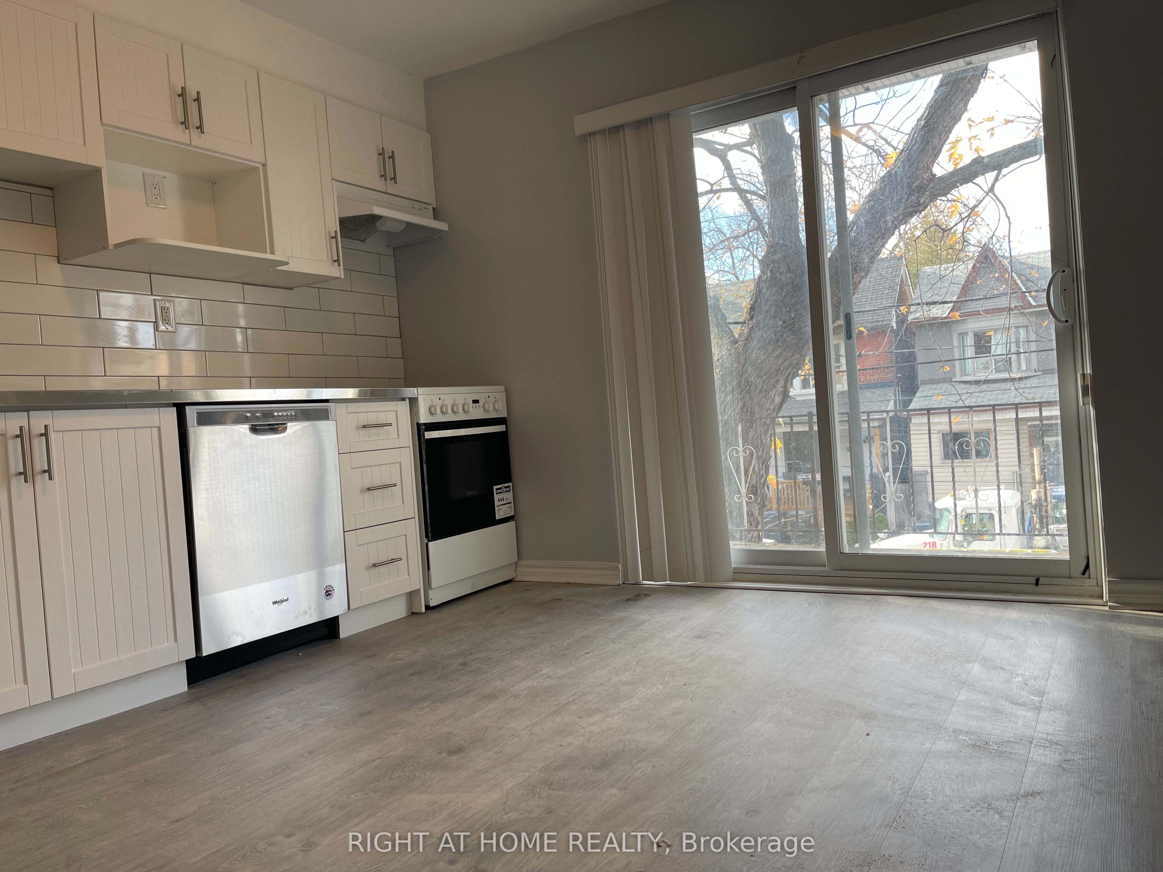 815 Pape Avenue Upper Property Photo 1