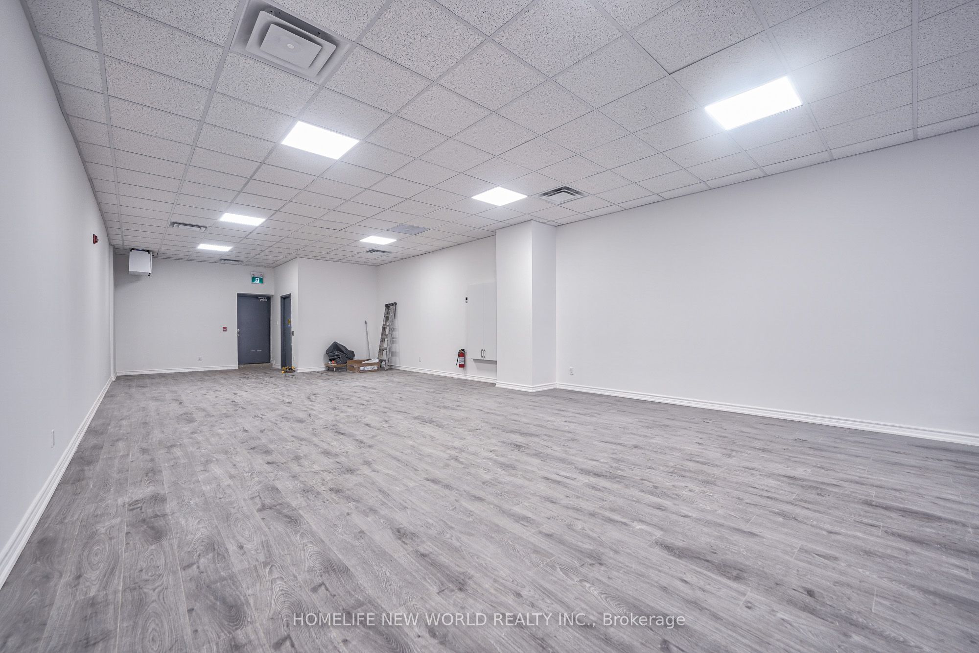 5 Simcoe Street Property Photo 16