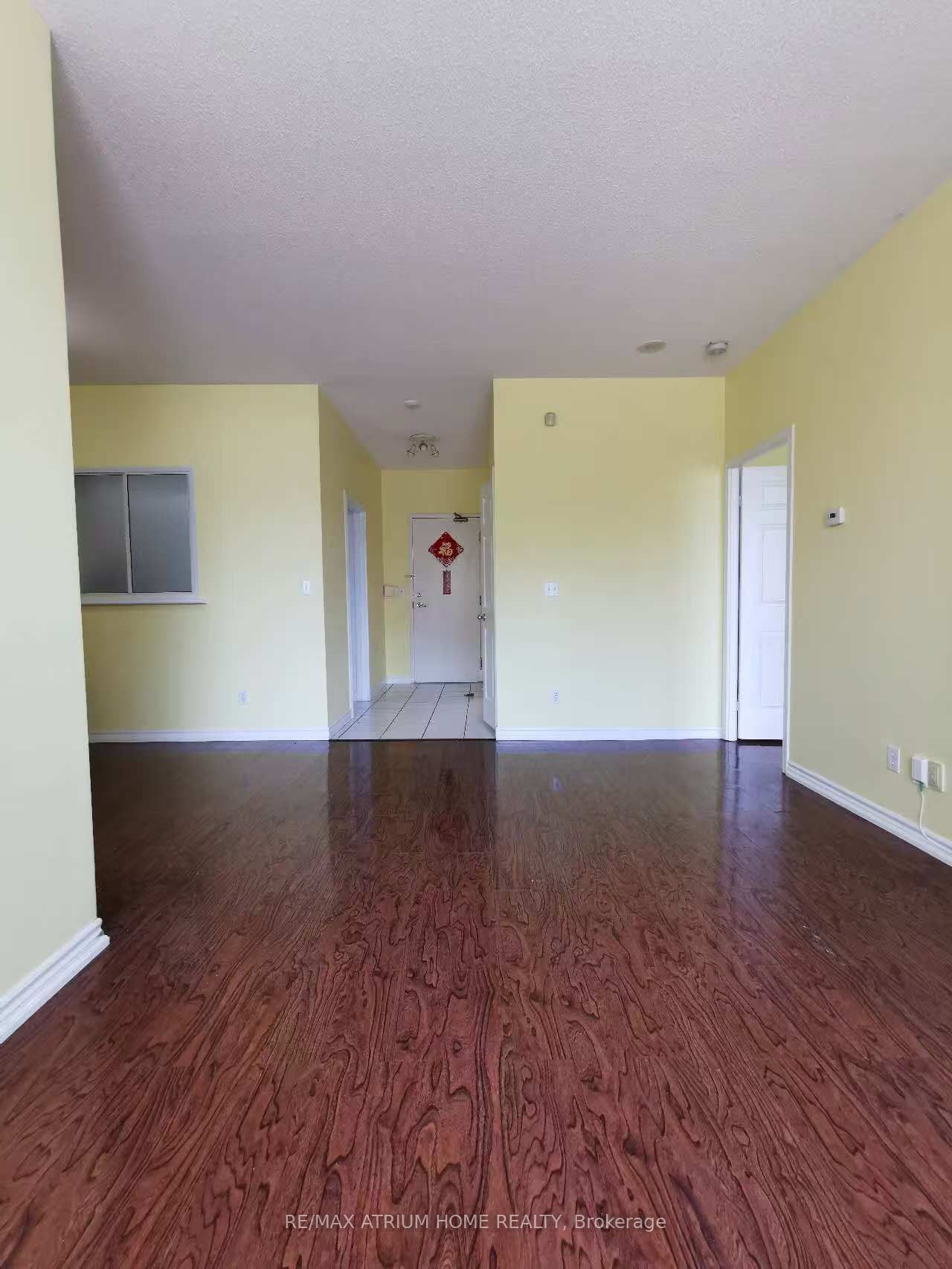 5039 Finch Avenue E 109 Property Photo 4