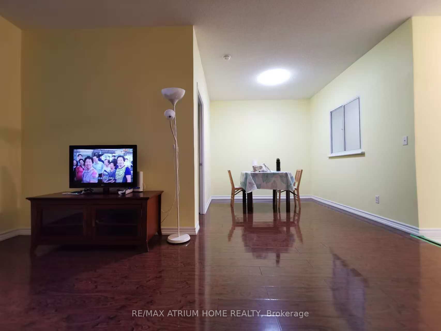 5039 Finch Avenue E 109 Property Photo 5
