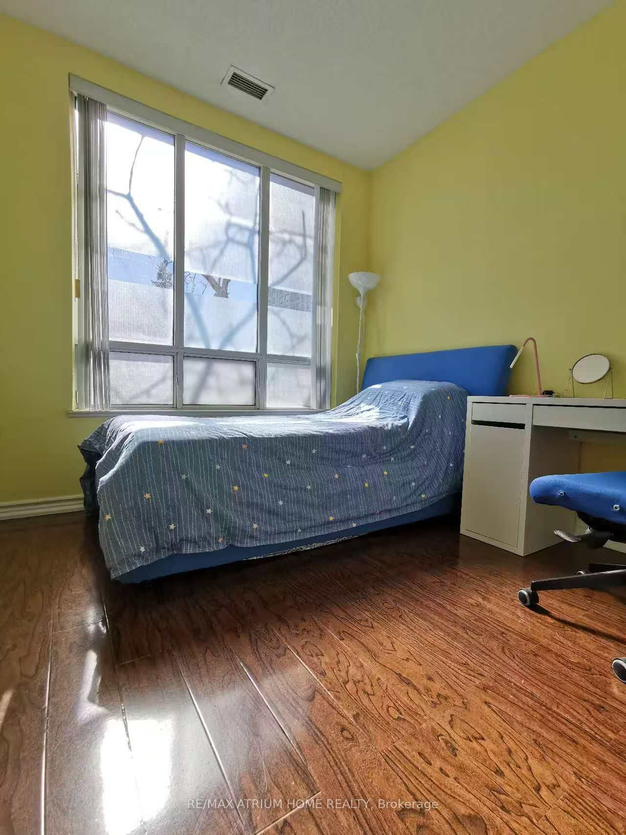 5039 Finch Avenue E 109 Property Photo 9