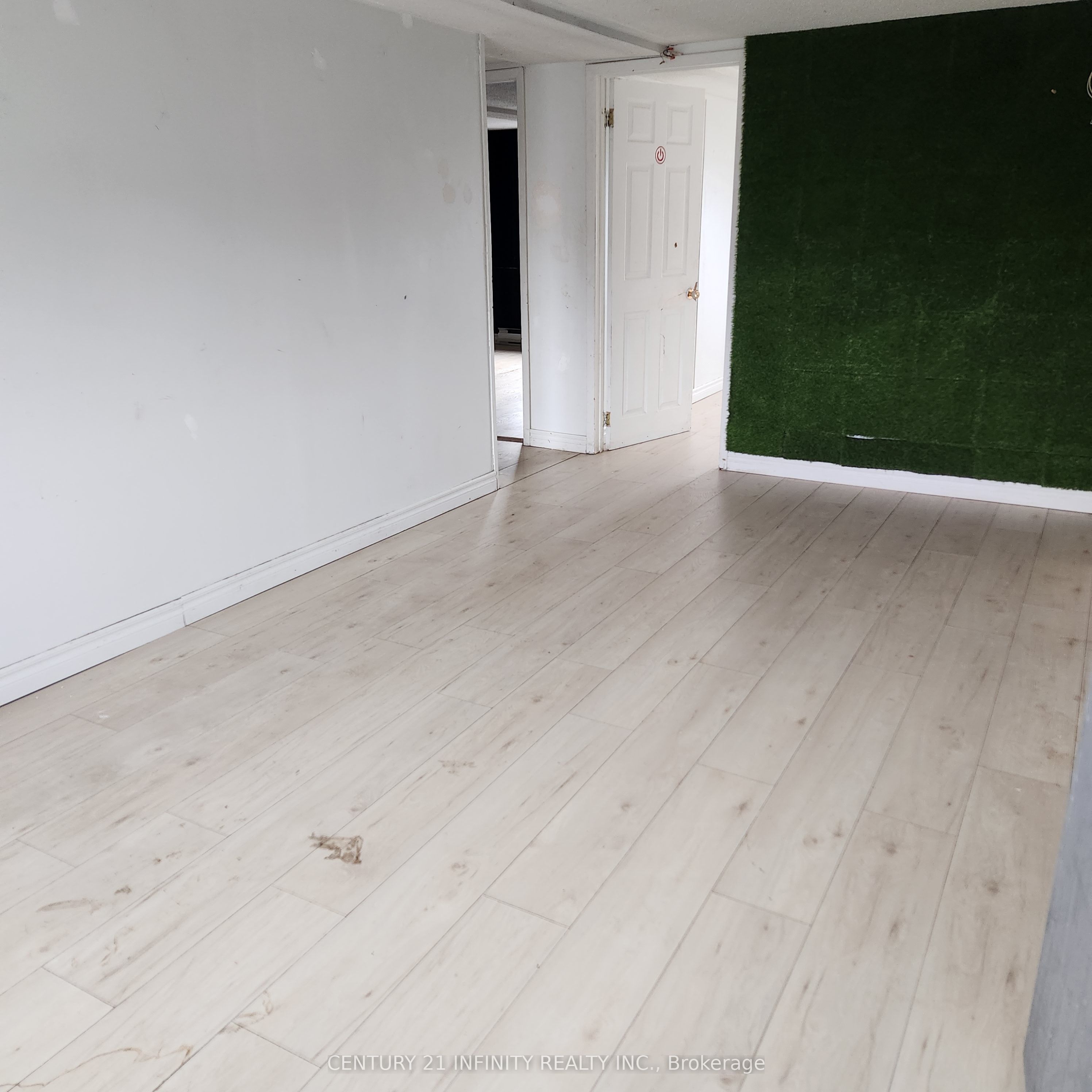 #8 - 1019 Nelson Street Property Photo 2