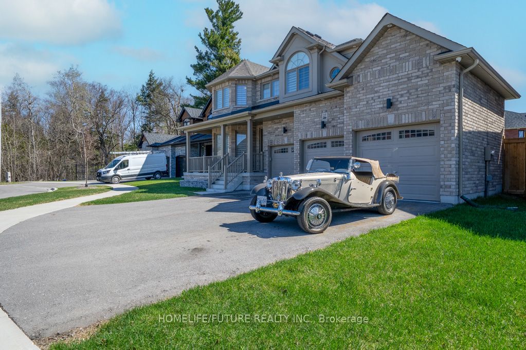27 Higham Place Property Photo 4