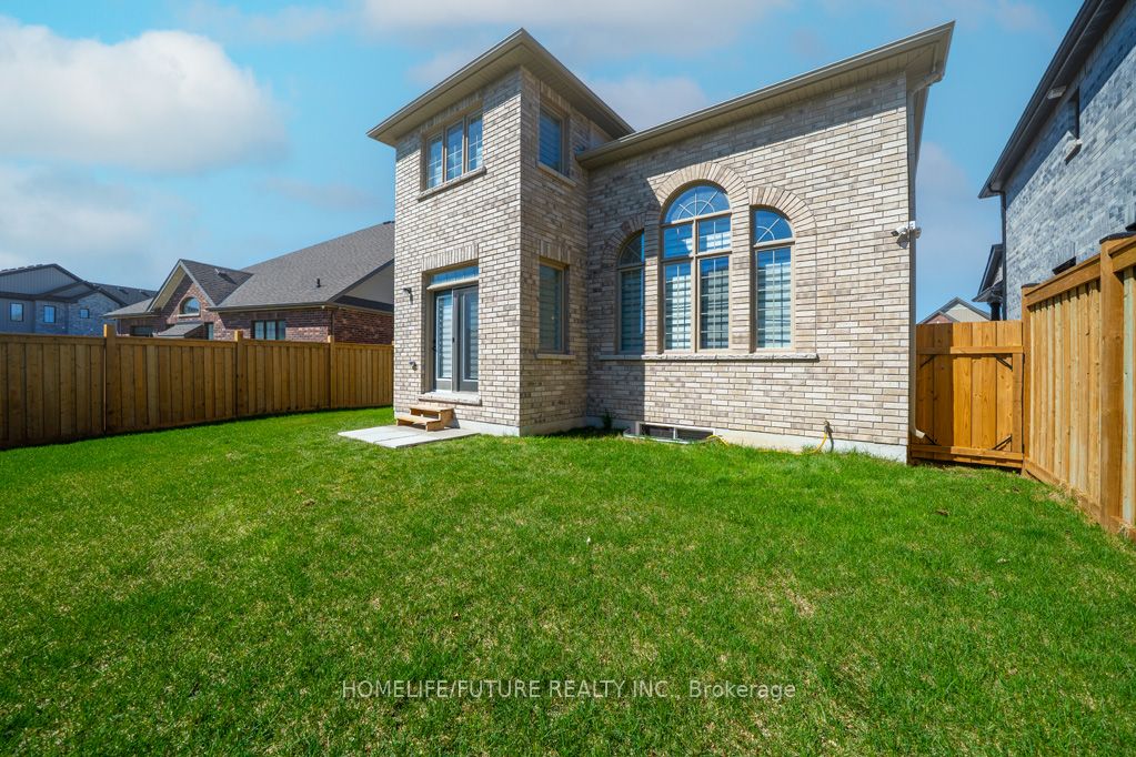 27 Higham Place Property Photo 48
