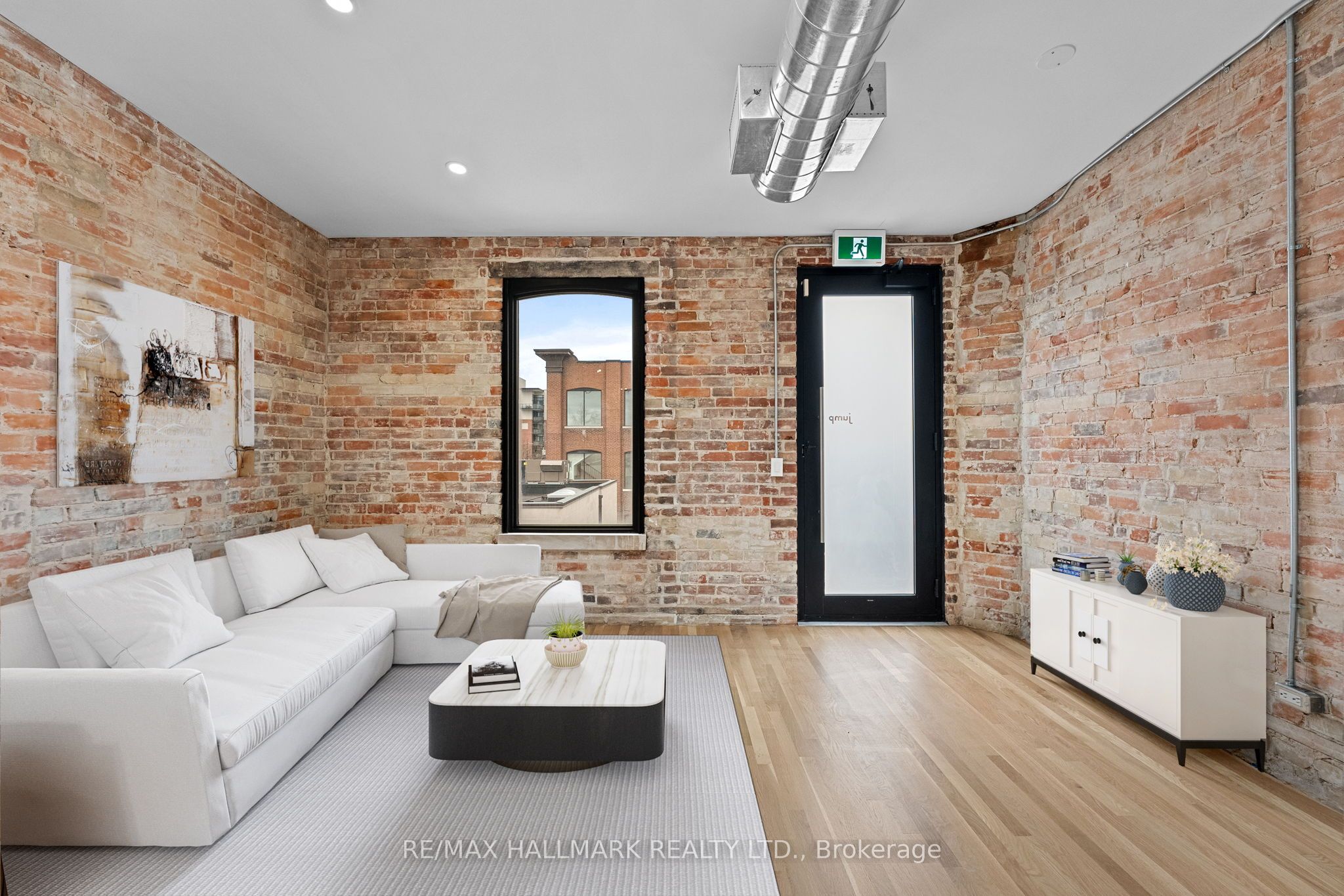 #300 - 974 Queen Street Property Photo 3