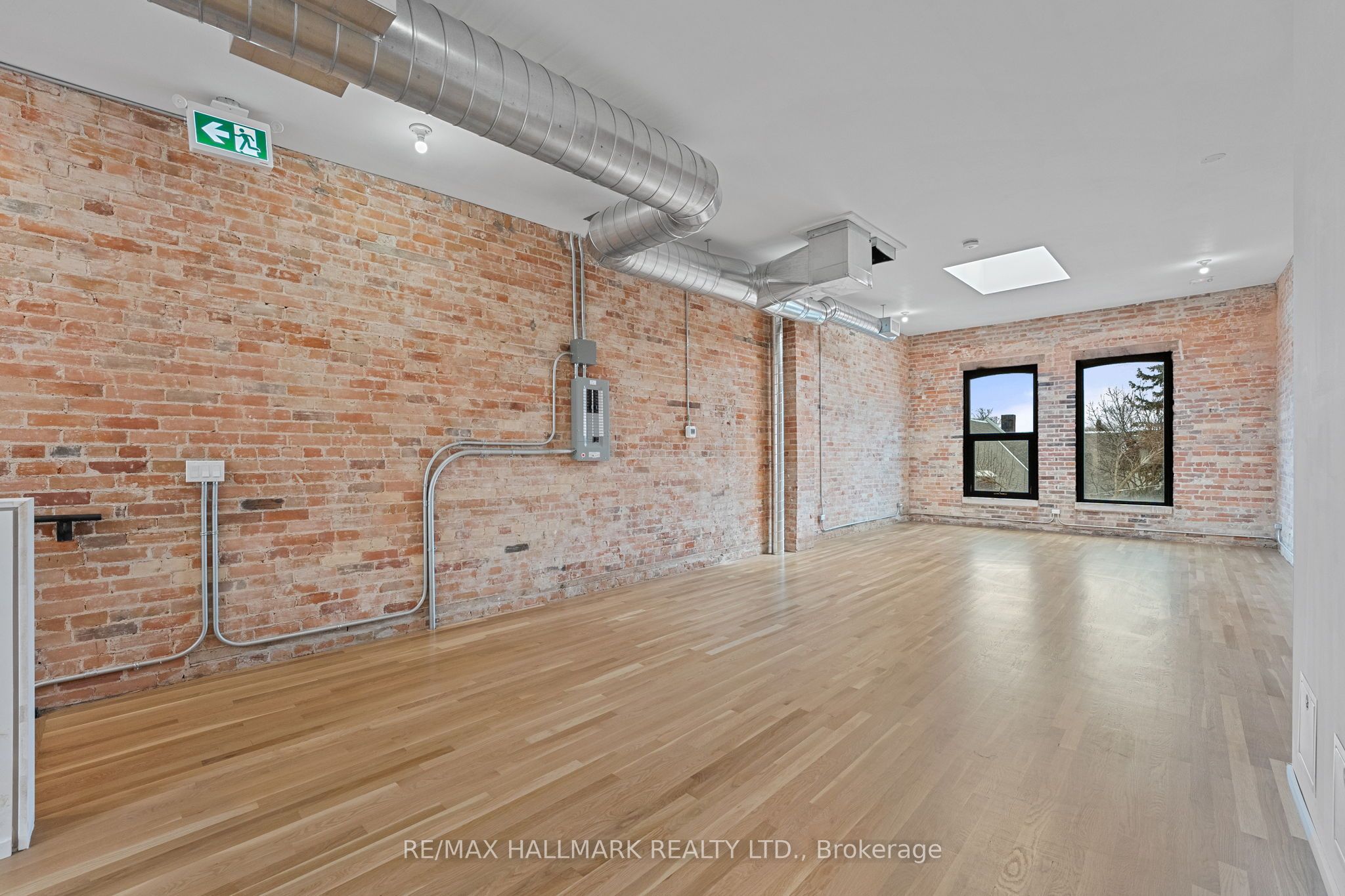 #300 - 974 Queen Street Property Photo 9