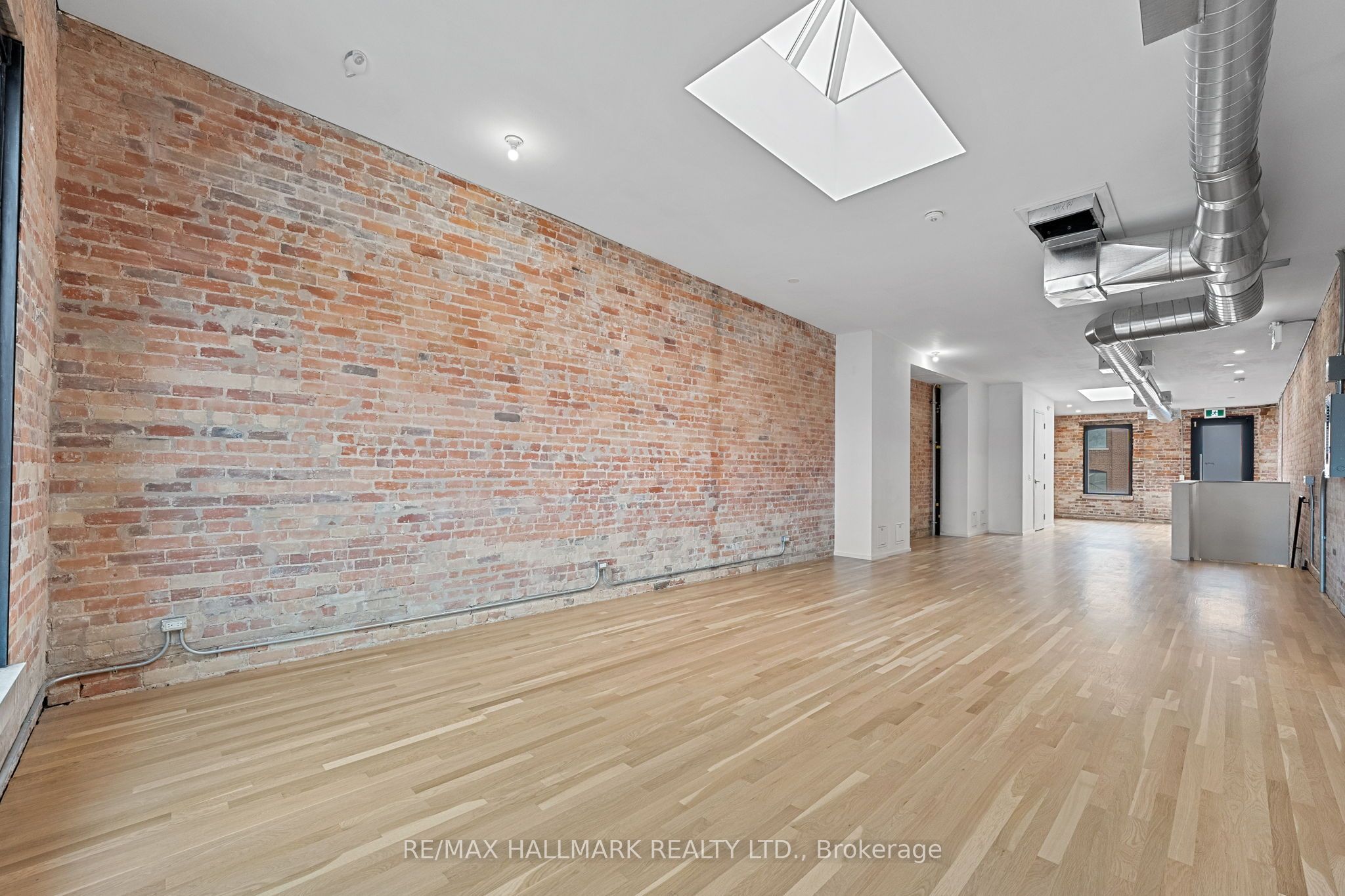 #300 - 974 Queen Street Property Photo 10