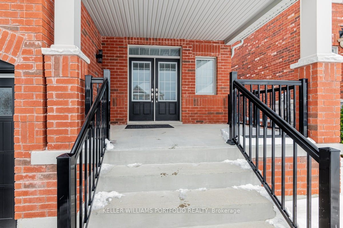 42 Willoughby Place Property Photo 2