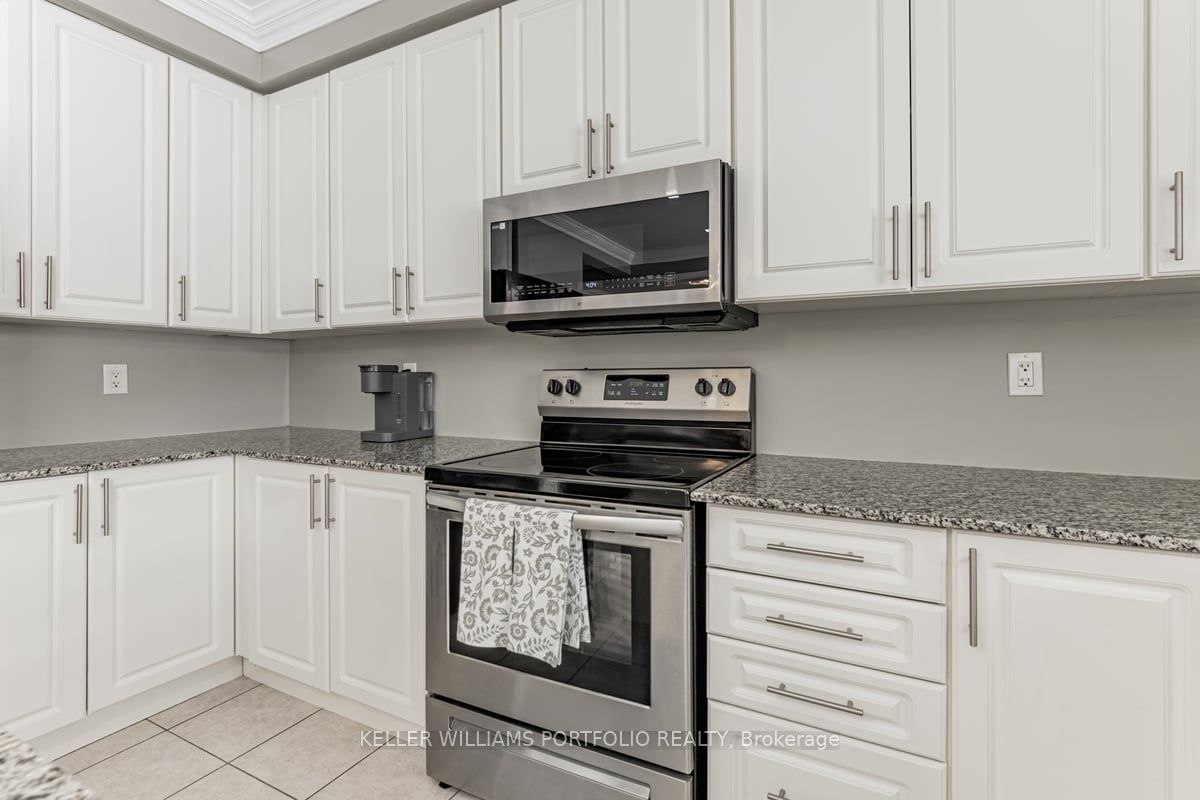 42 Willoughby Place Property Photo 13