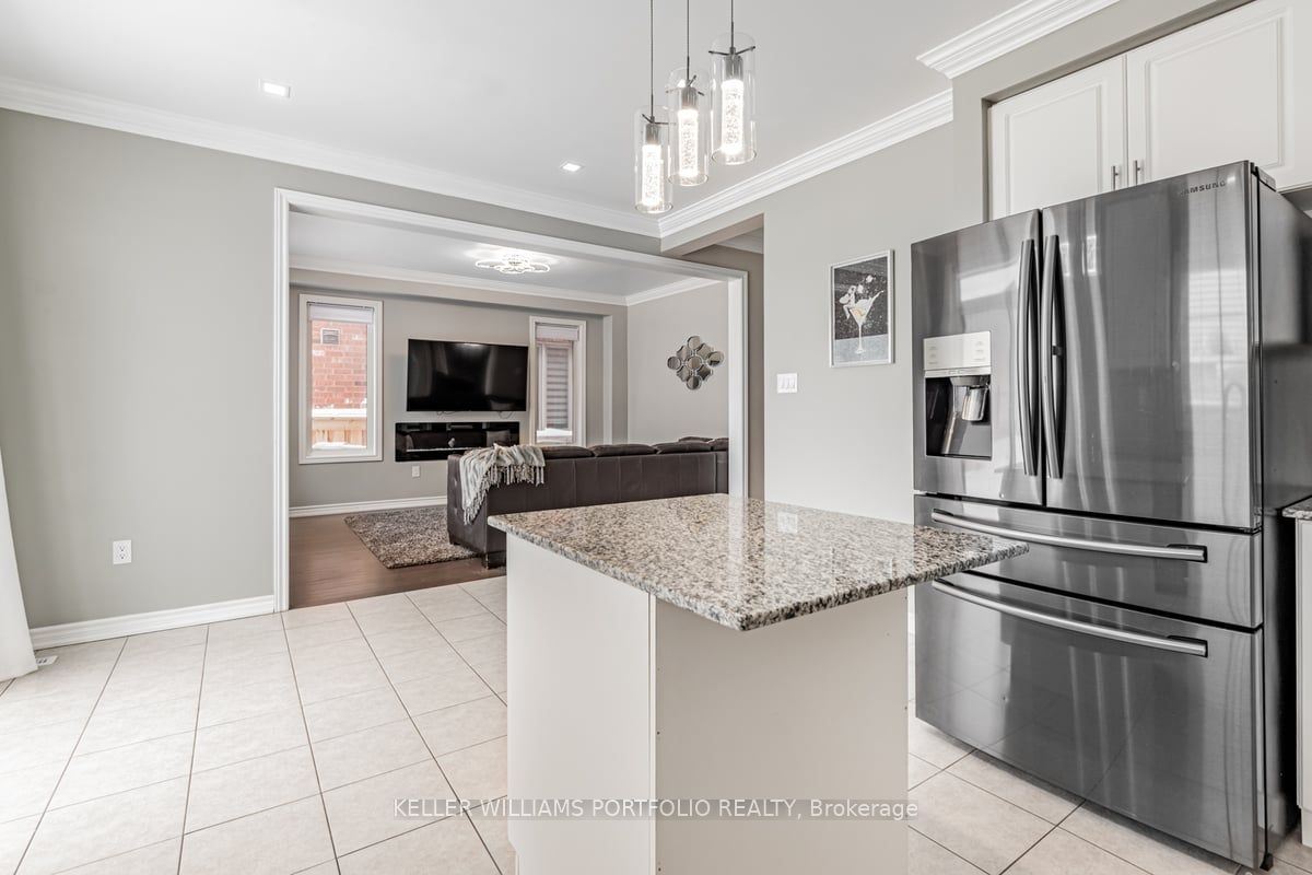 42 Willoughby Place Property Photo 16
