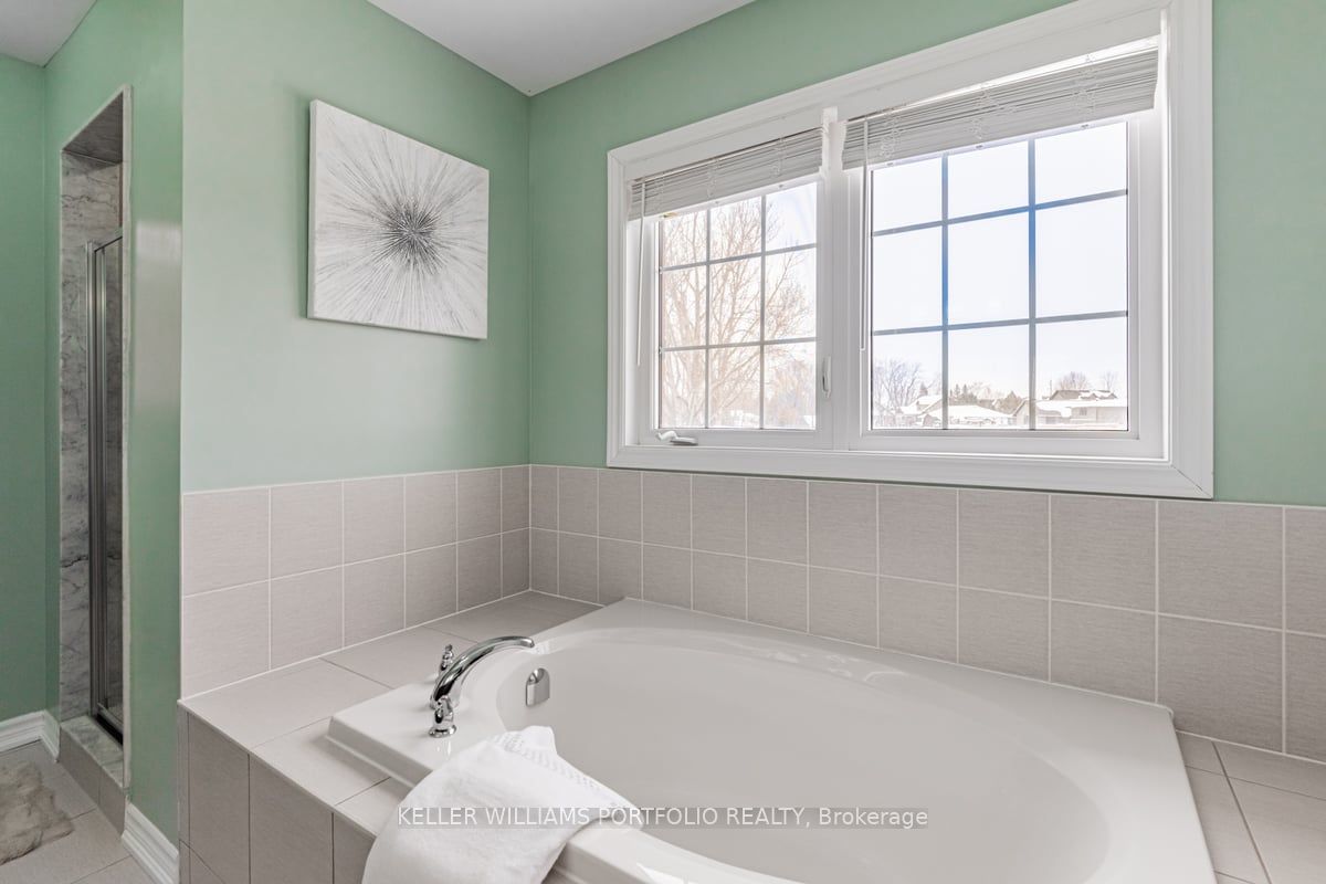 42 Willoughby Place Property Photo 27