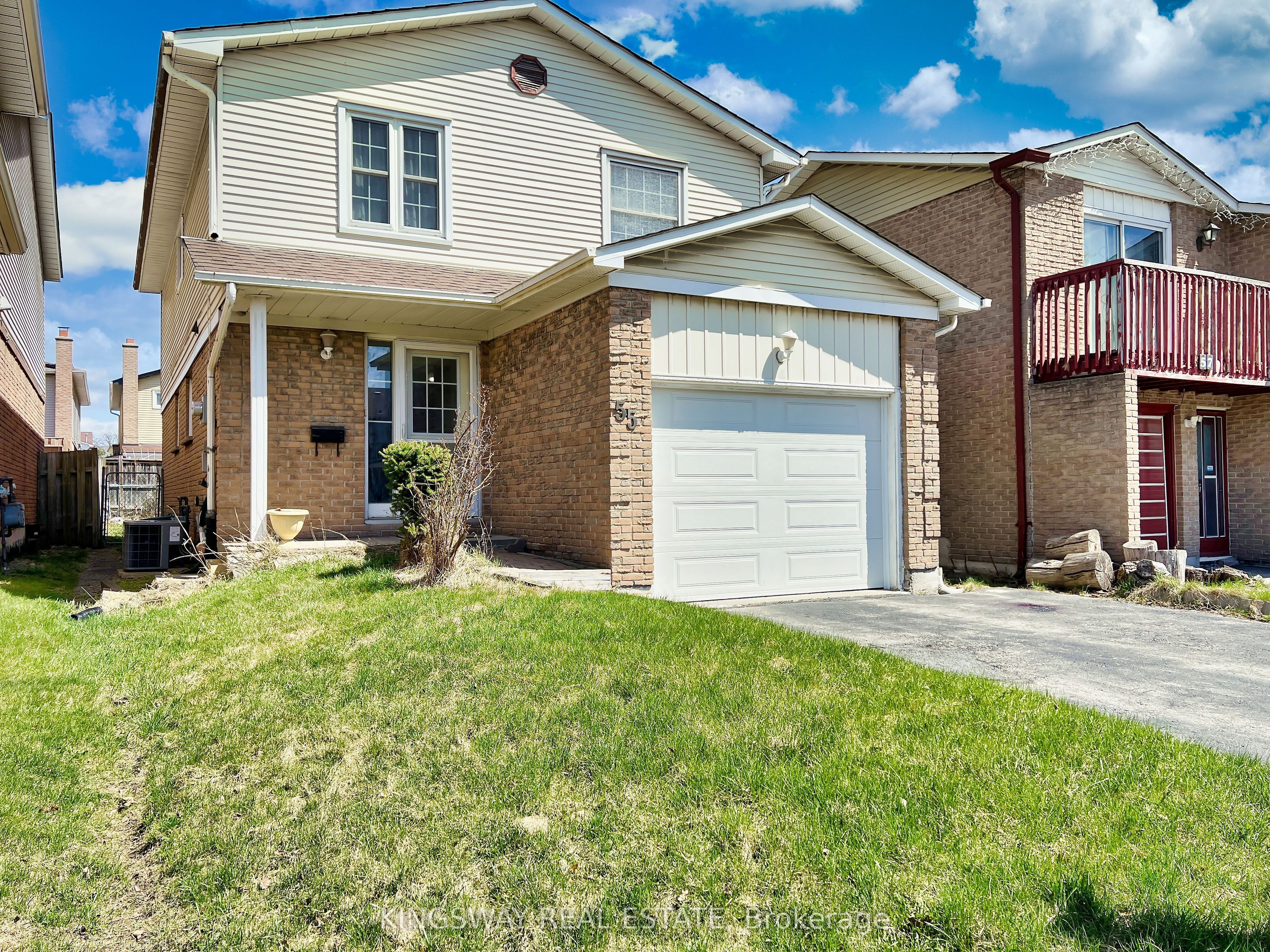 55 Copperwood Square Property Photo 1