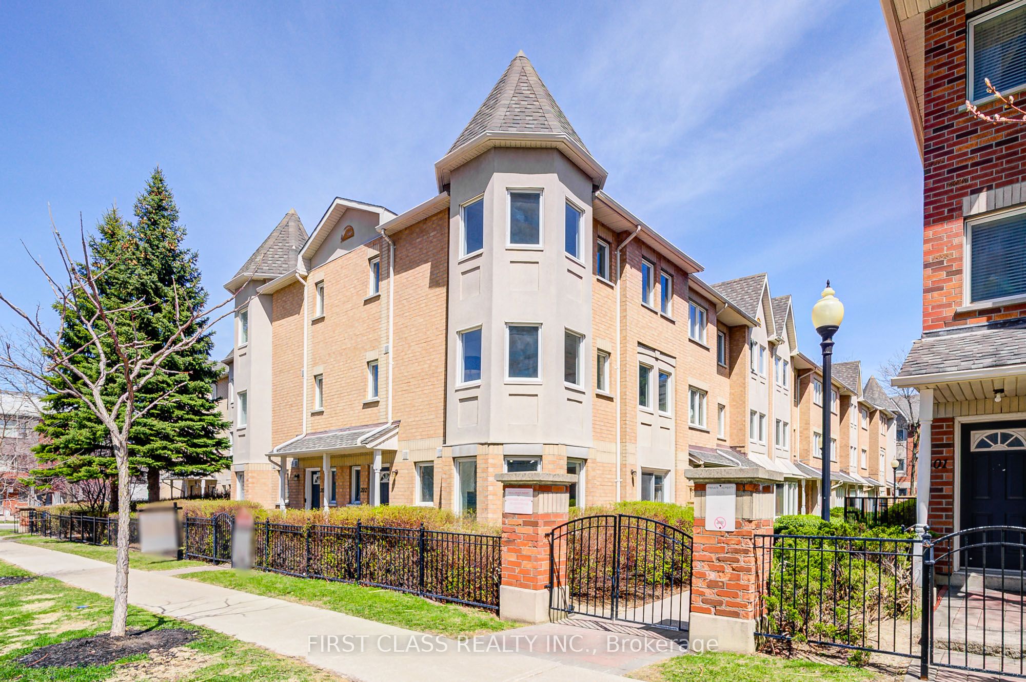 #202 - 28 Rosebank Drive Property Photo 1