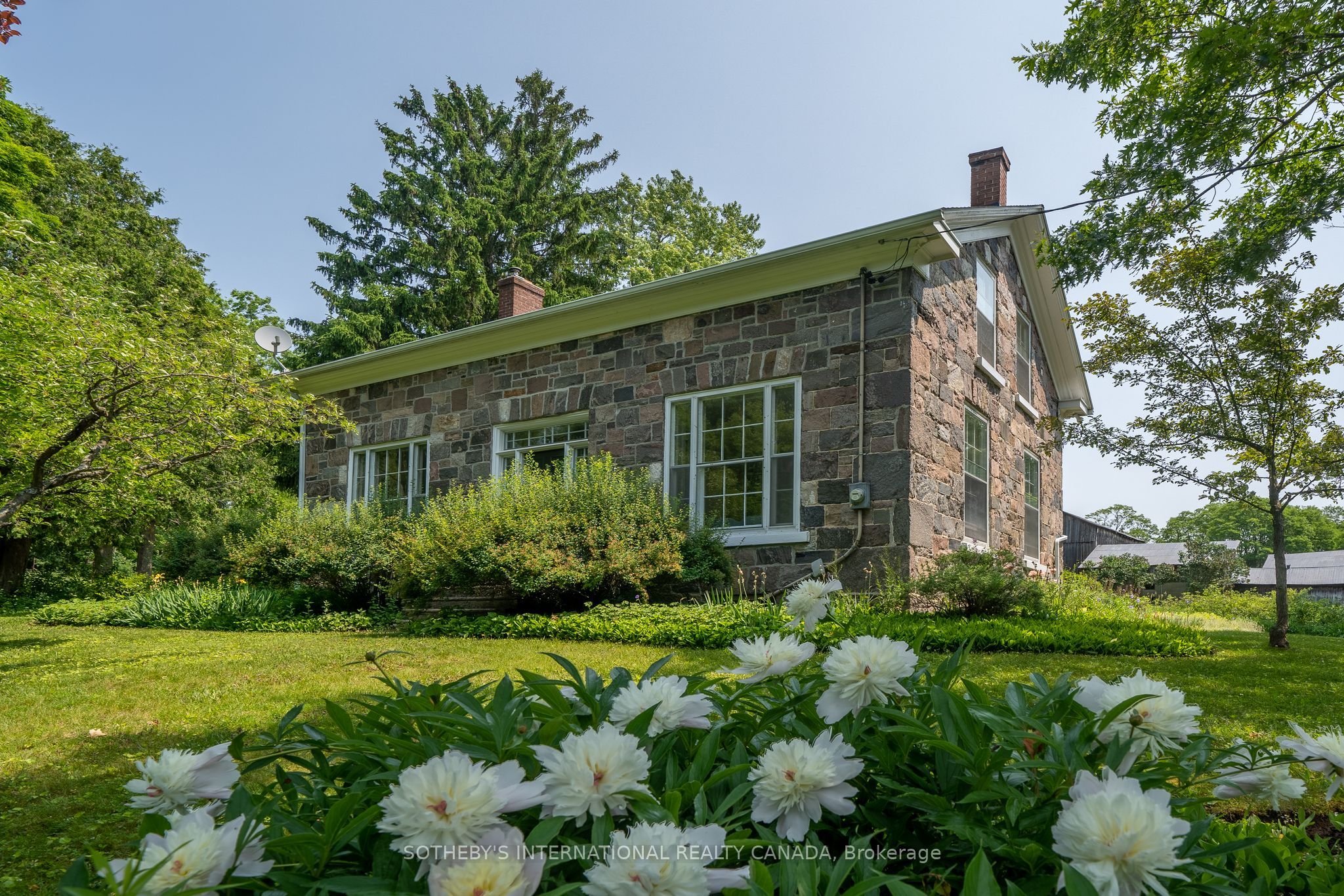 6537 Werry Road Property Photo