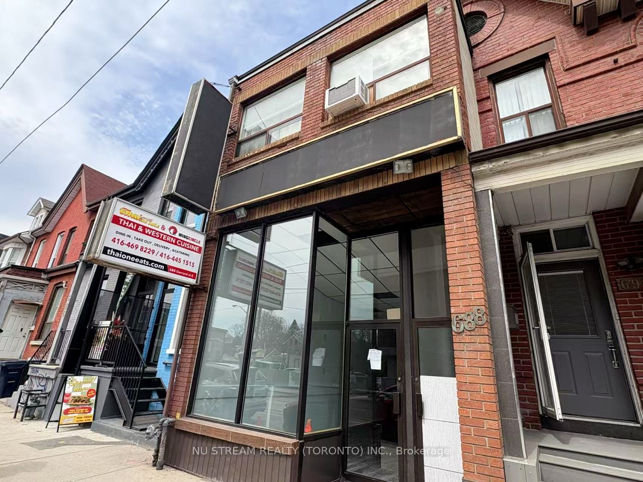 688 Gerrard Street Property Photo 17