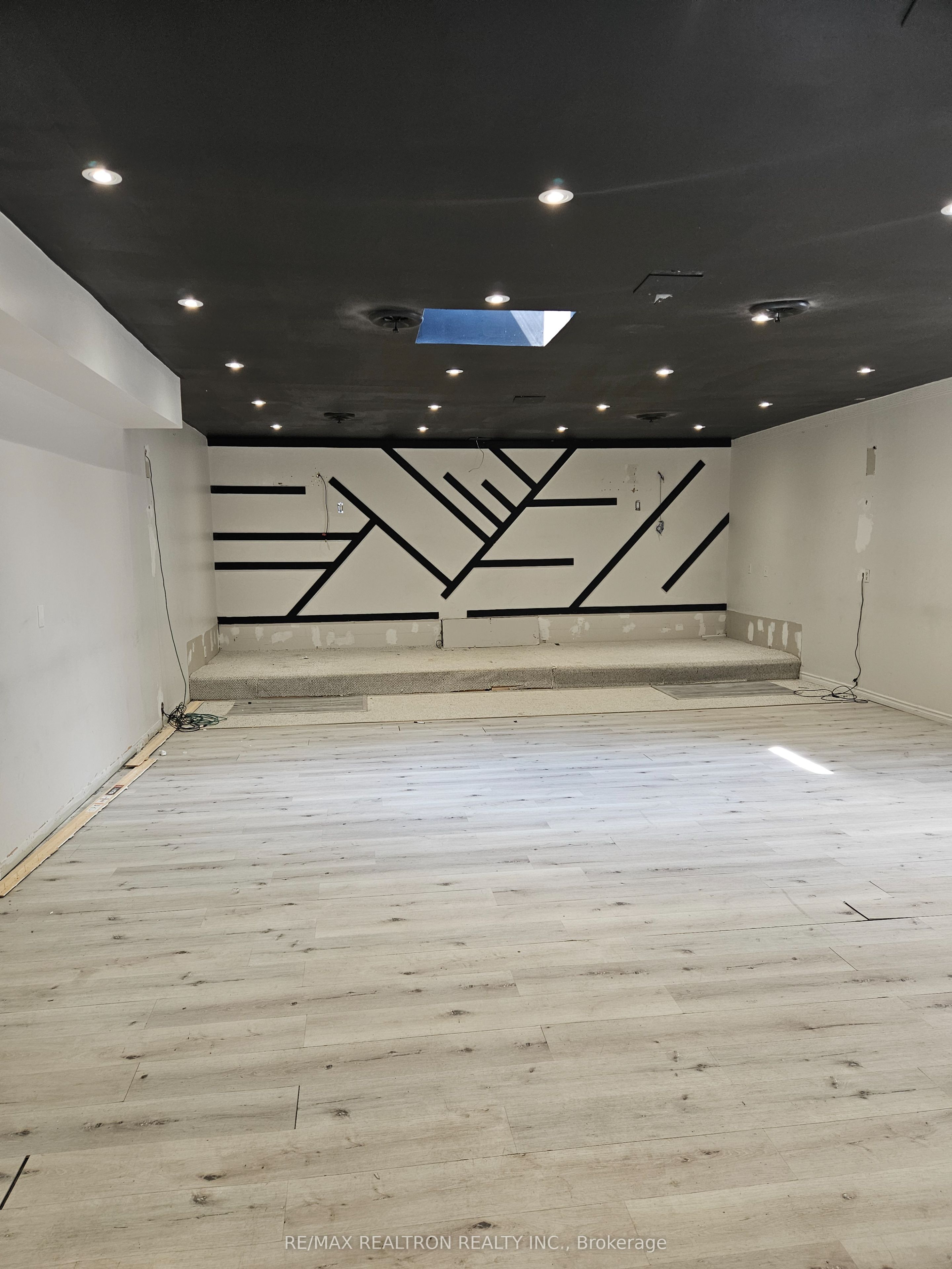 #2nd Flr - 70 Simcoe Street Property Photo 5