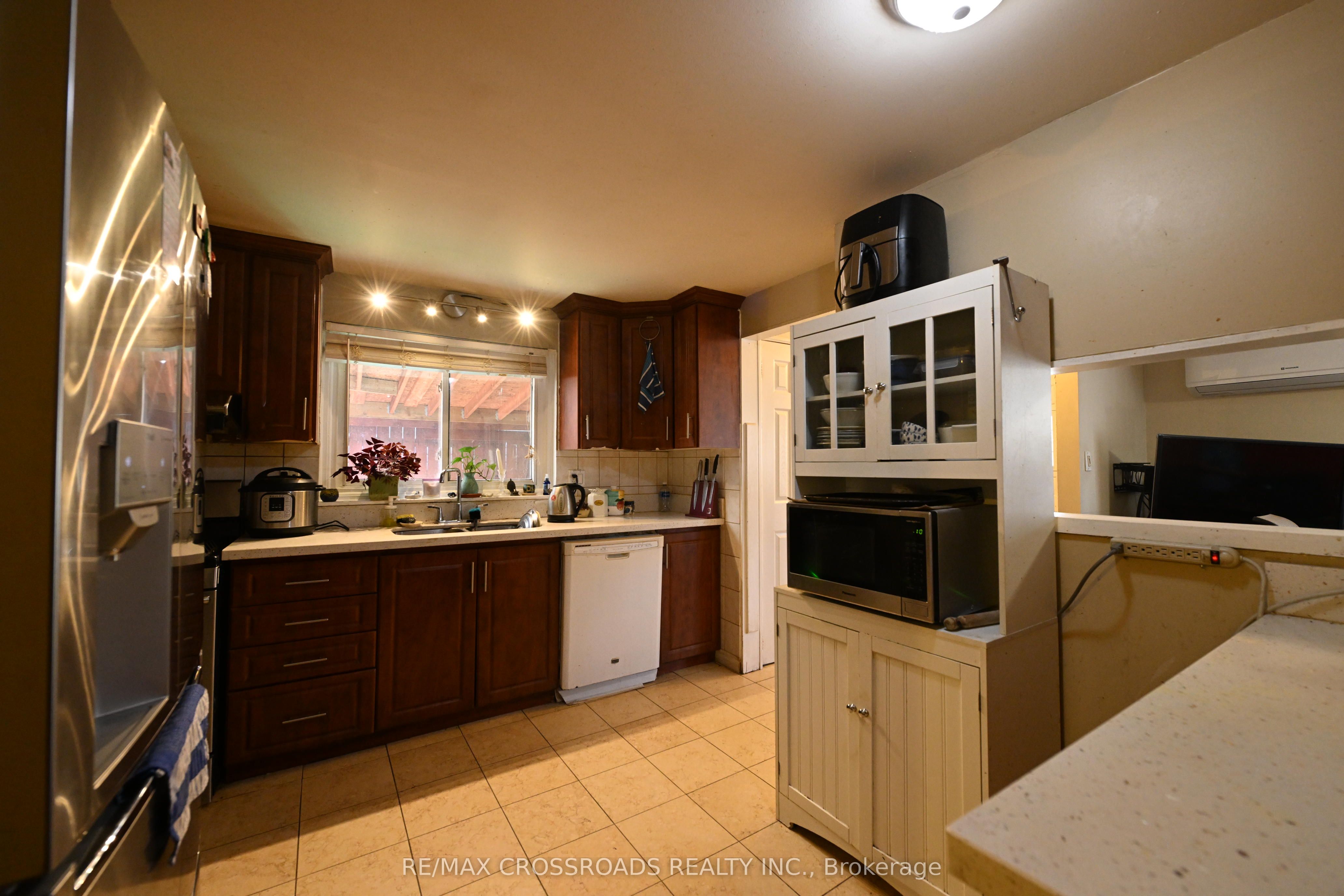 41 Gemshaw Crescent Property Photo 5