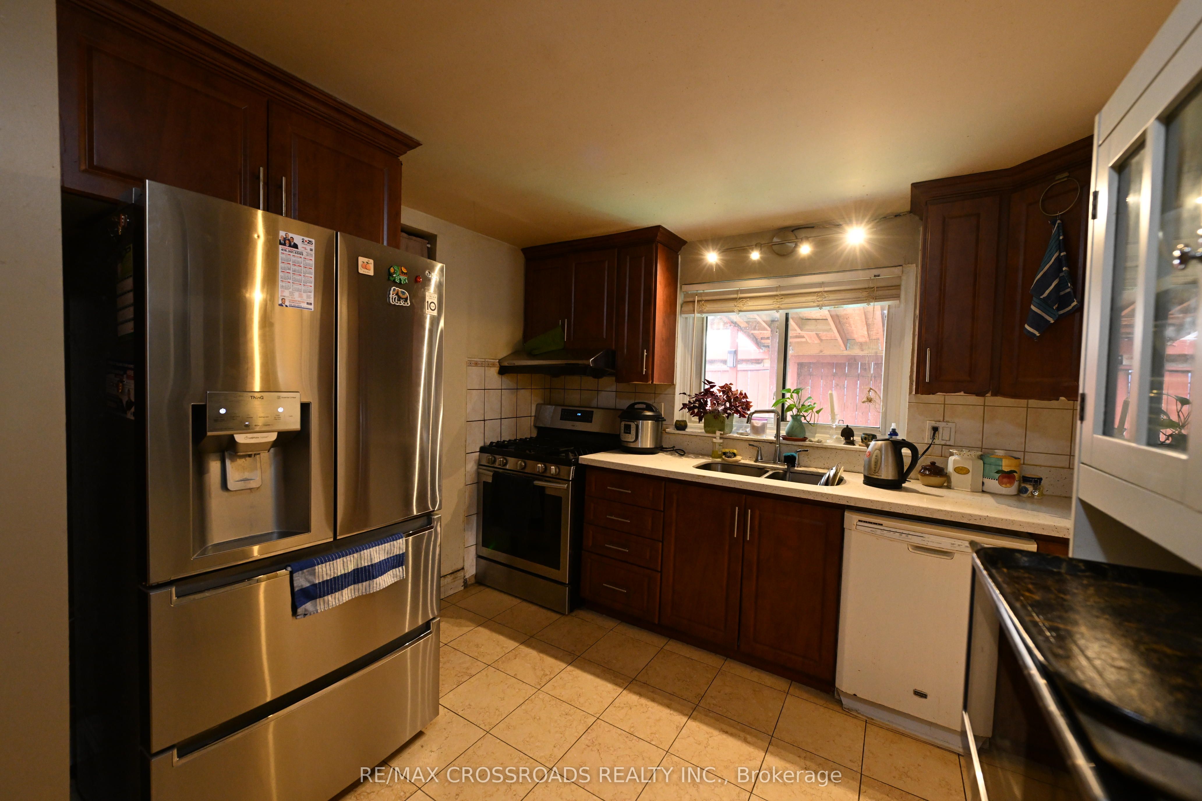 41 Gemshaw Crescent Property Photo 6