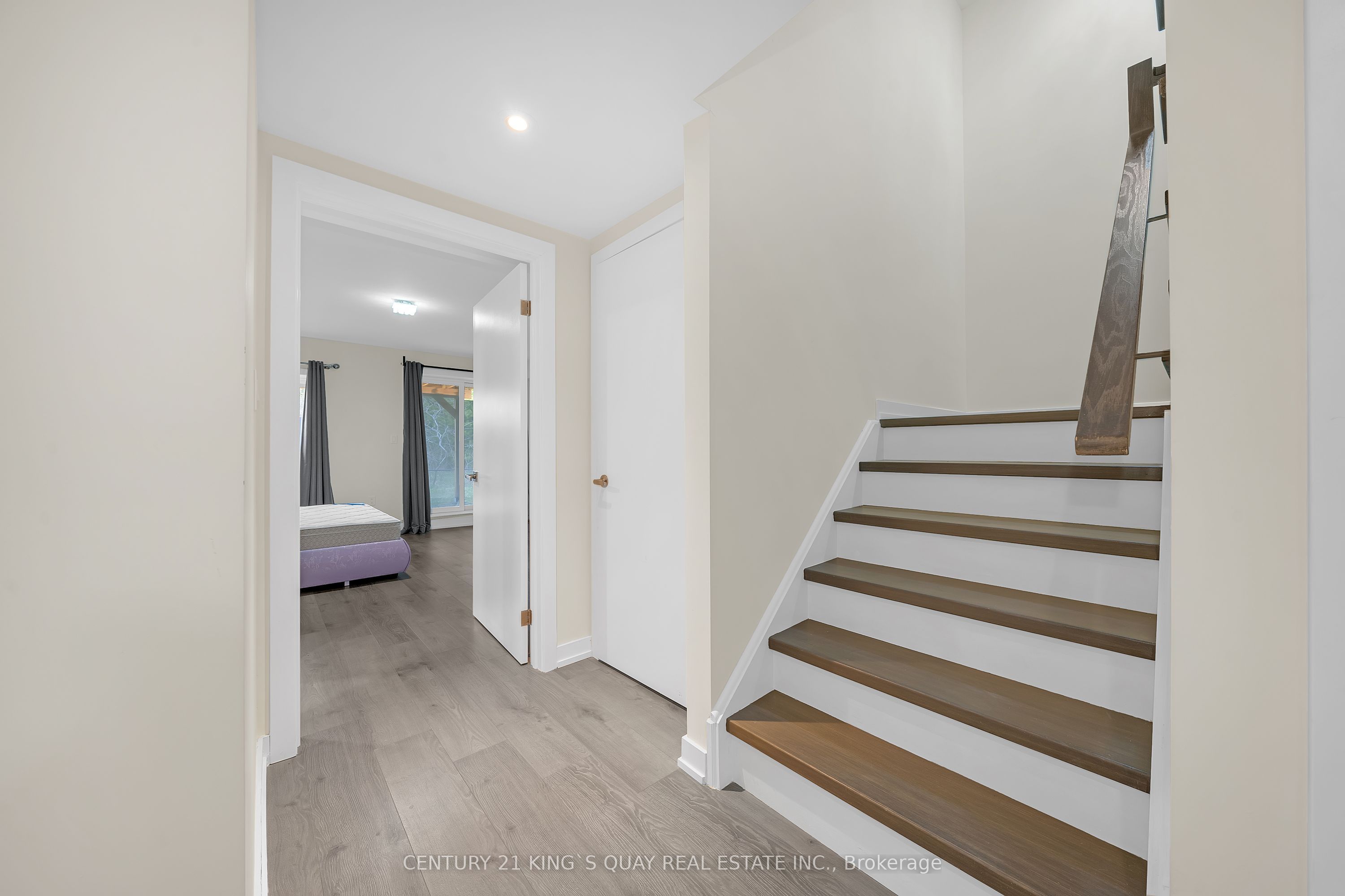 250 Finch Avenue 33 Property Photo 5